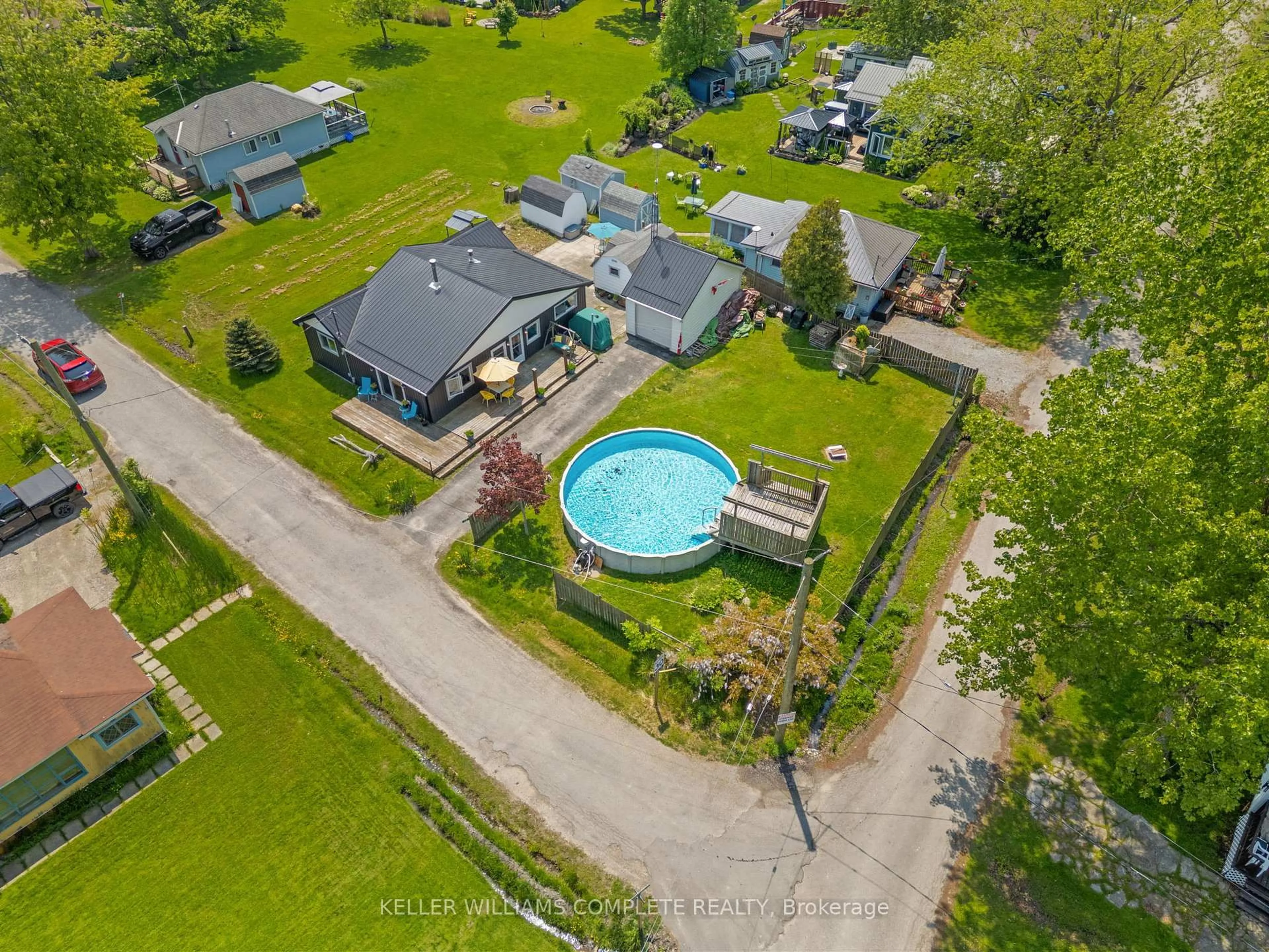 A pic from outside/outdoor area/front of a property/back of a property/a pic from drone, water/lake/river/ocean view for 2 Reidy St, Haldimand Ontario N0A 1L0