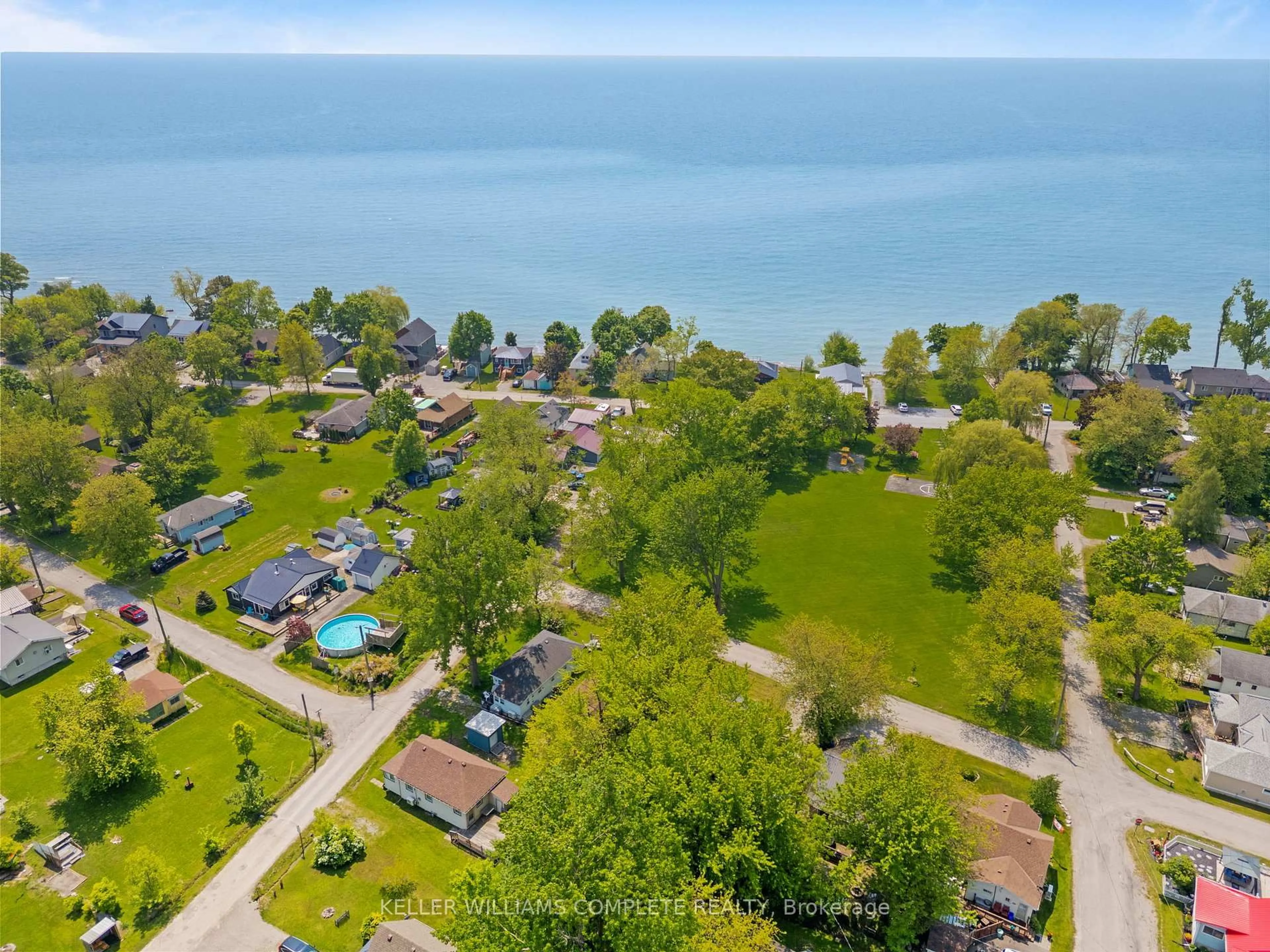 A pic from outside/outdoor area/front of a property/back of a property/a pic from drone, water/lake/river/ocean view for 2 Reidy St, Haldimand Ontario N0A 1L0