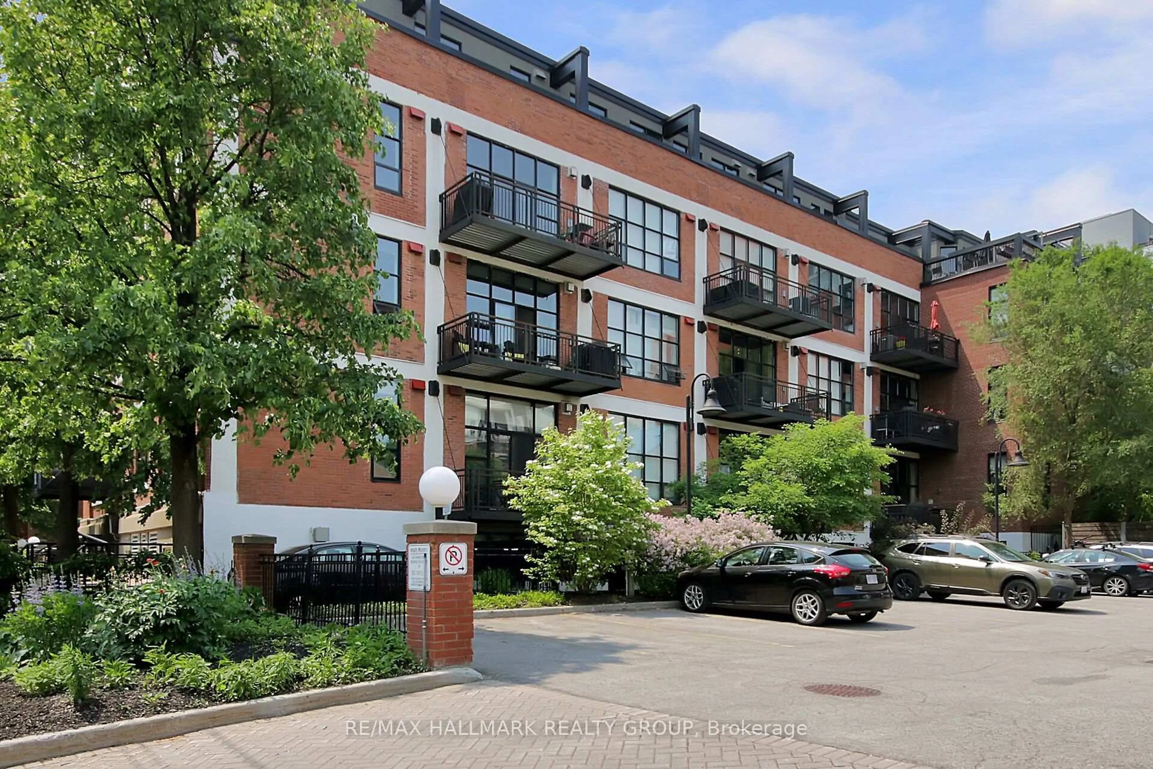 Unknown for 255 Argyle Ave #106, Ottawa Ontario K2P 2N7