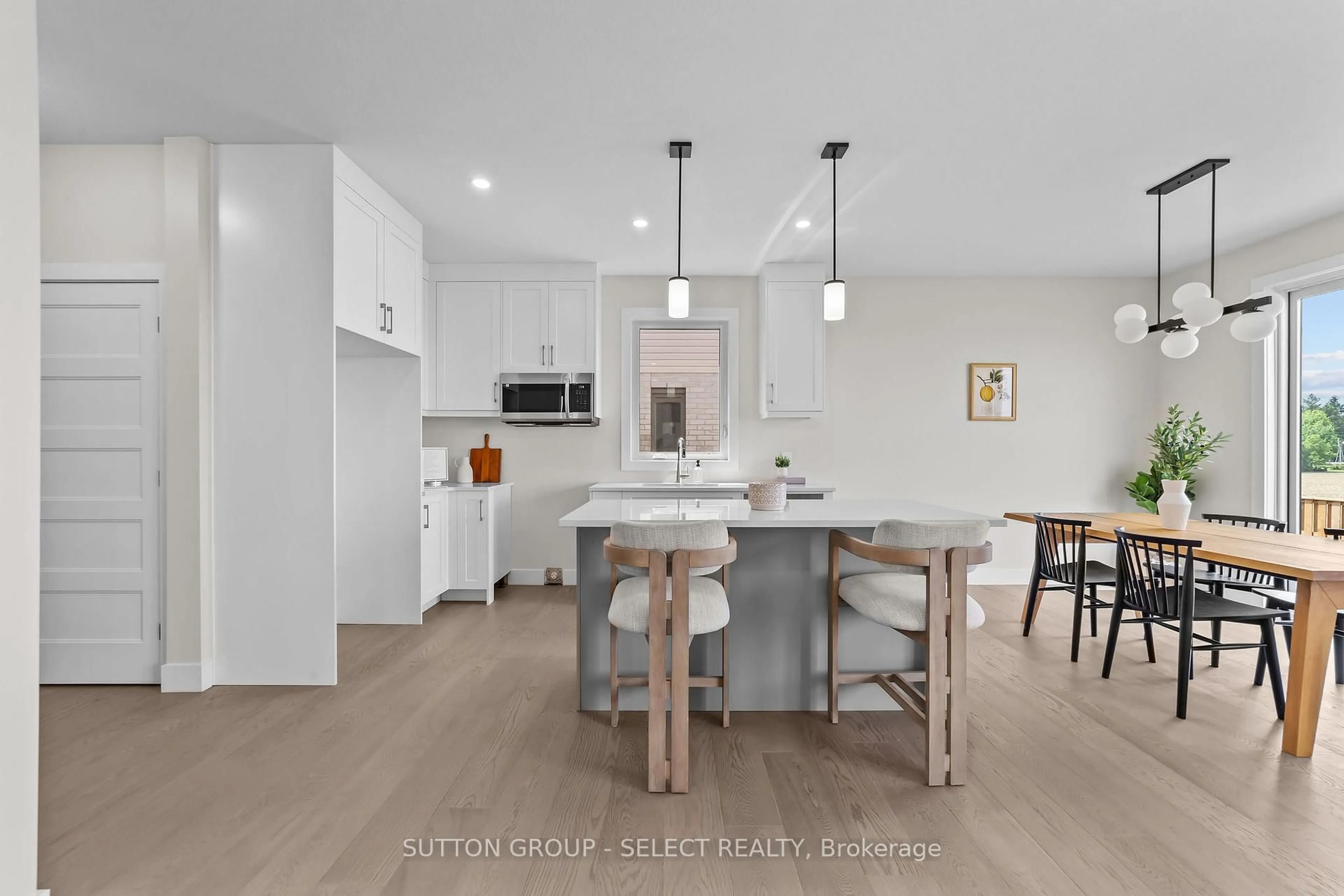 Open concept kitchen, unknown for 7966 FALLON Dr #9, Lucan Biddulph Ontario N0M 1V0