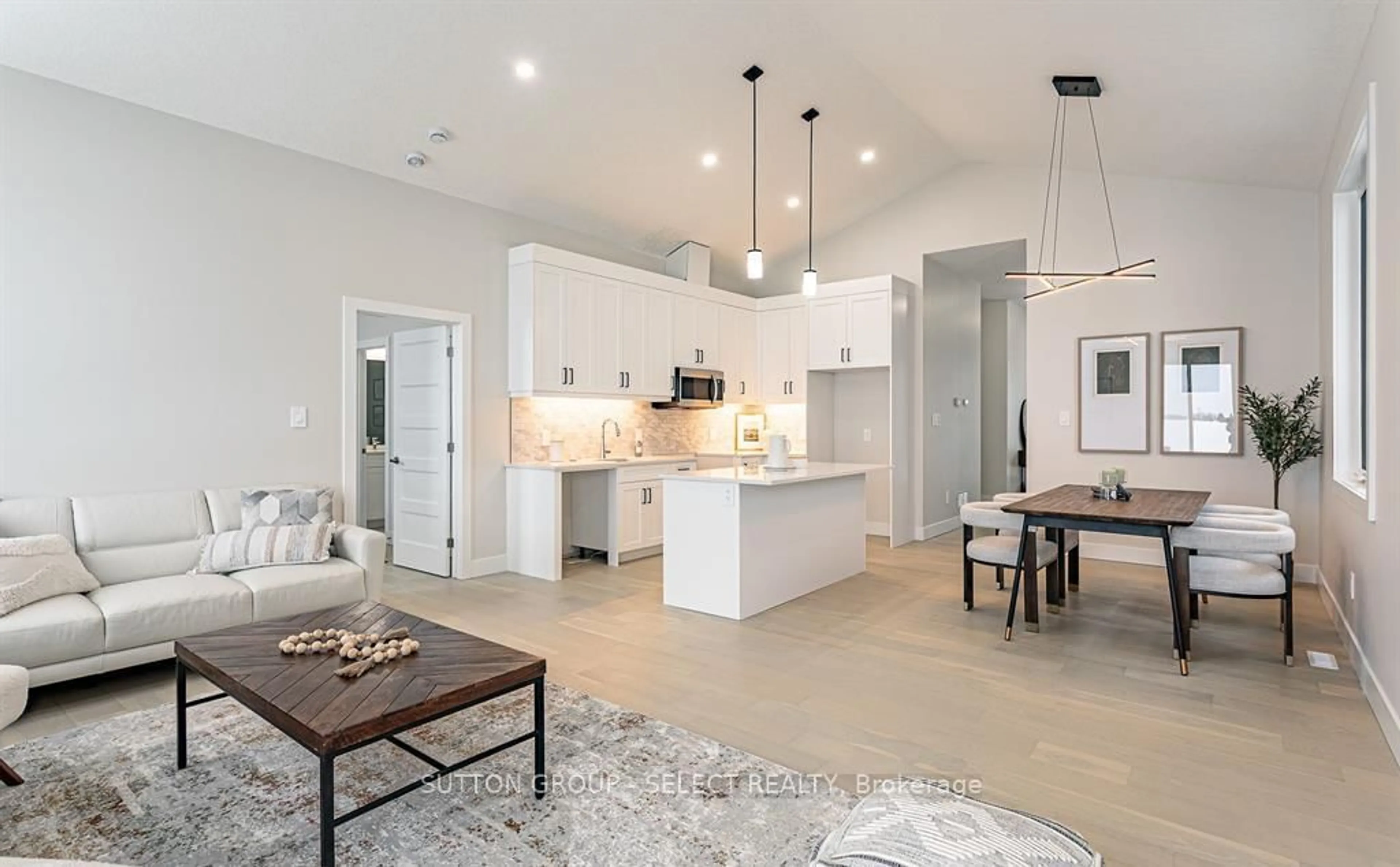 Open concept kitchen, ceramic/tile floor for 7966 FALLON Dr #19, Lucan Biddulph Ontario N0M 1V0