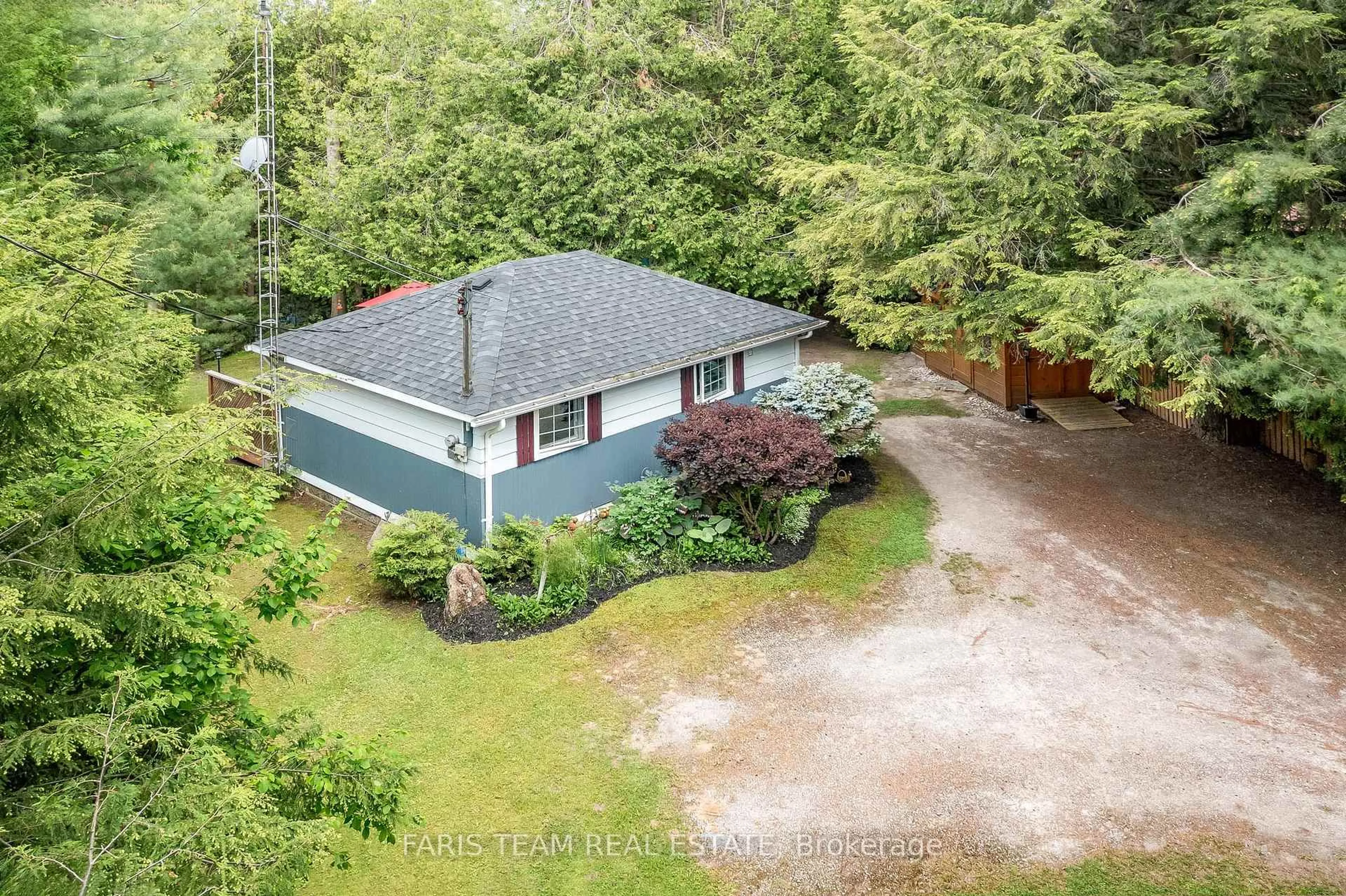 A pic from outside/outdoor area/front of a property/back of a property/a pic from drone, unknown for 21 Stanley Rd, Kawartha Lakes Ontario K0M 2T0