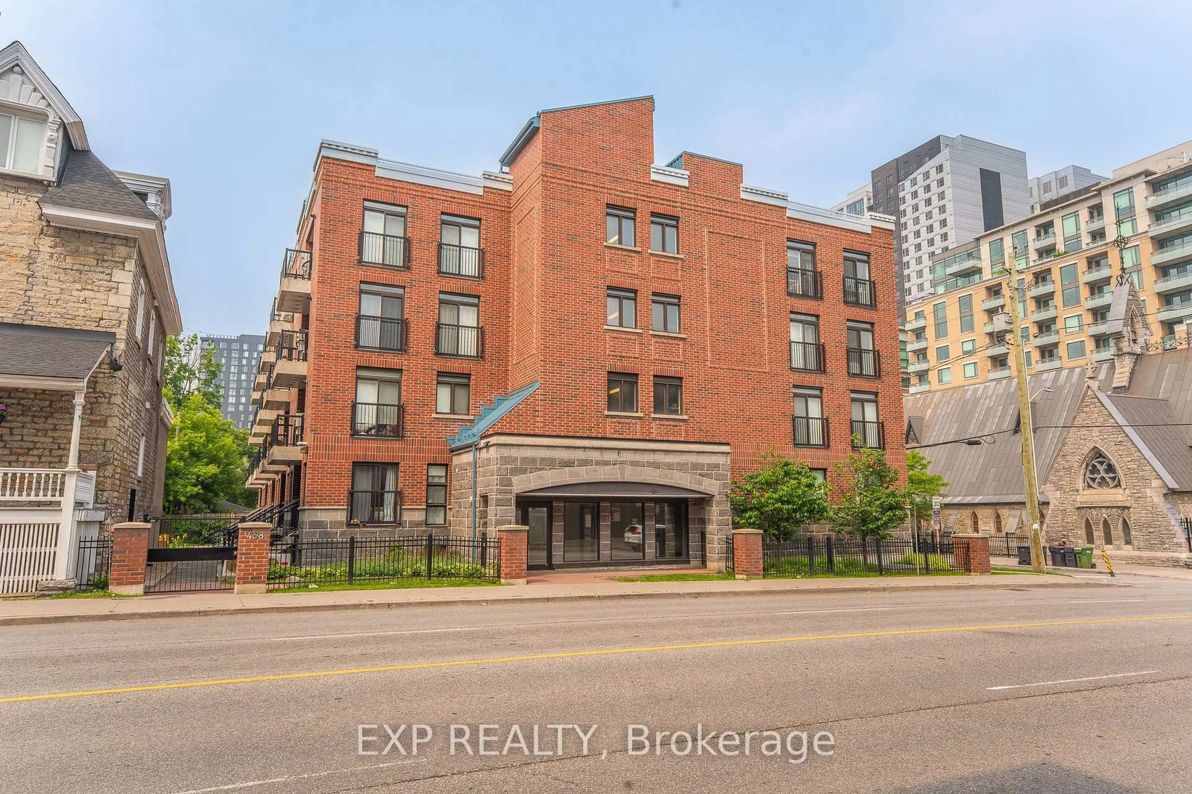 Unknown for 456 King Edward Ave #403, Ottawa Ontario K1N 0B4