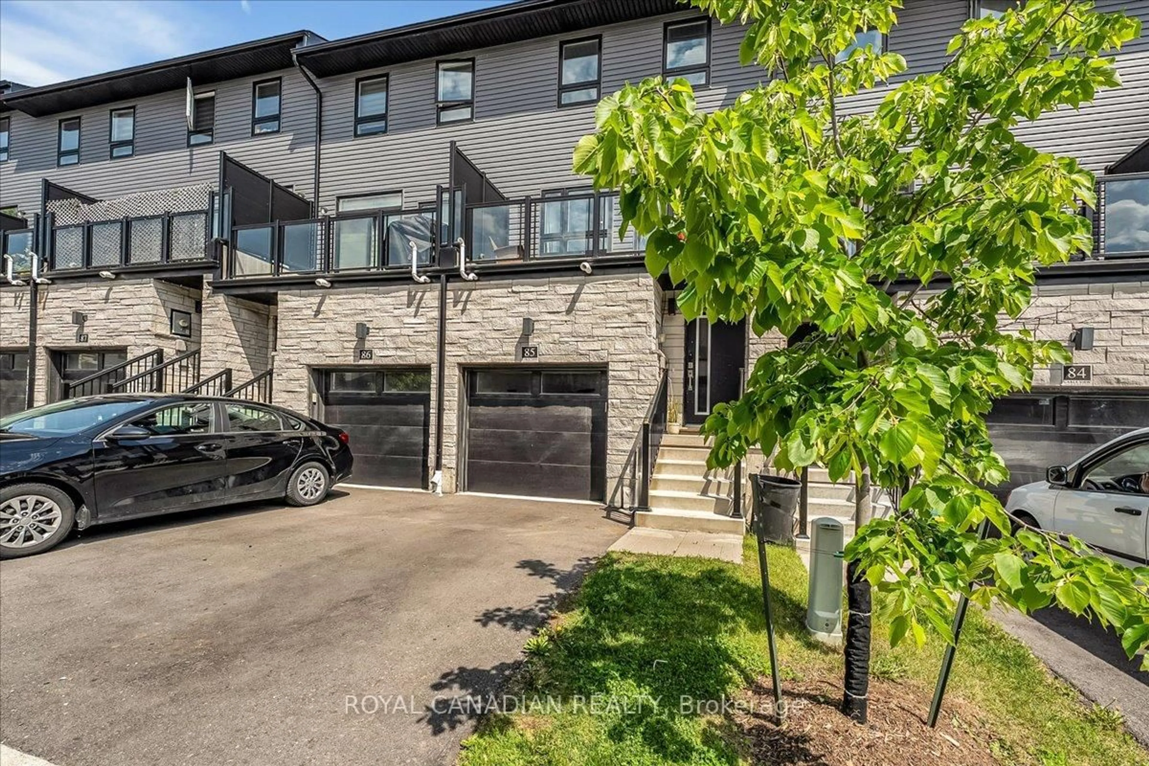 Unknown for 51 SPARROW Ave #85, Cambridge Ontario N1T 0E5