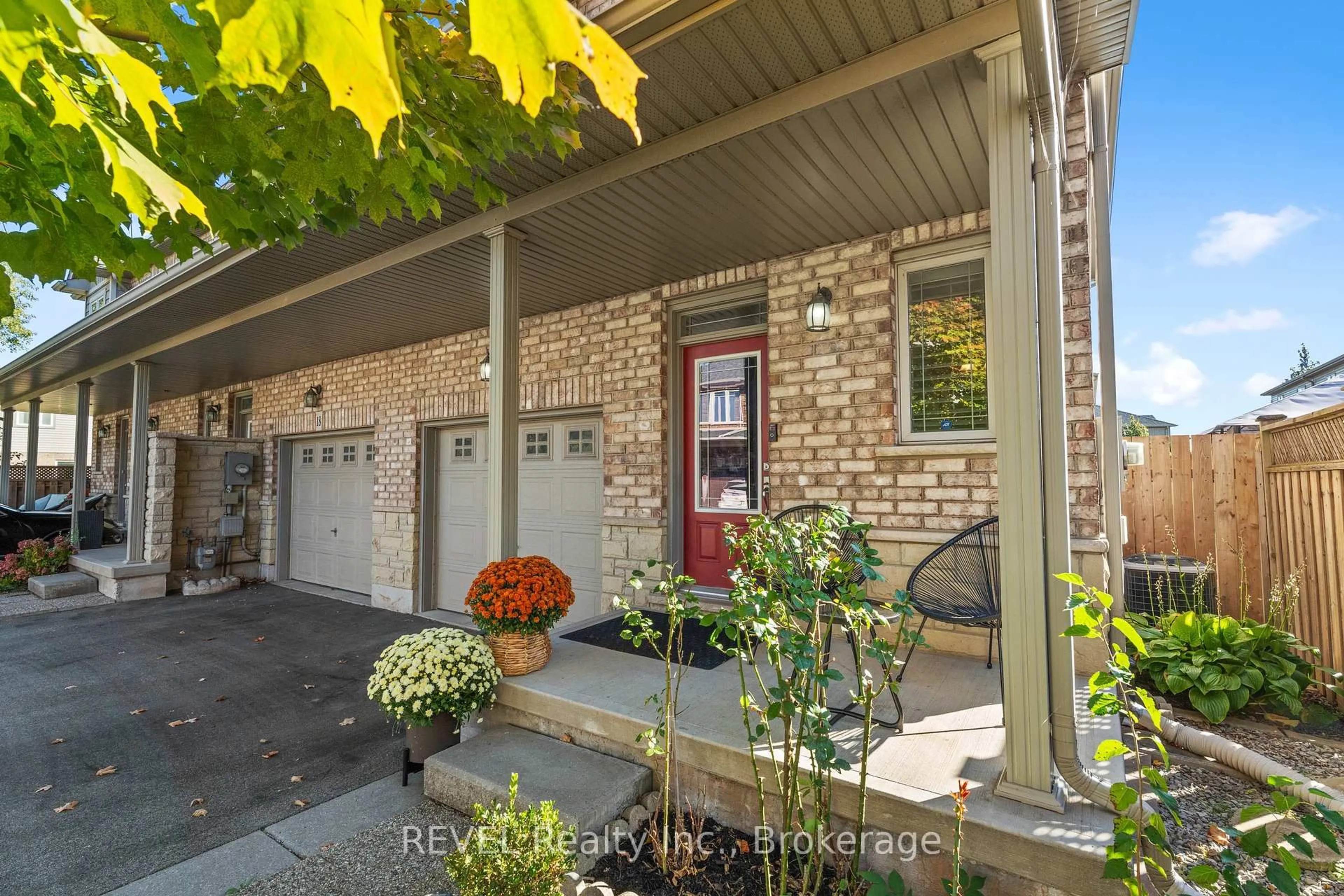 Unknown for 380 Lake St #17, Grimsby Ontario L3M 0E8