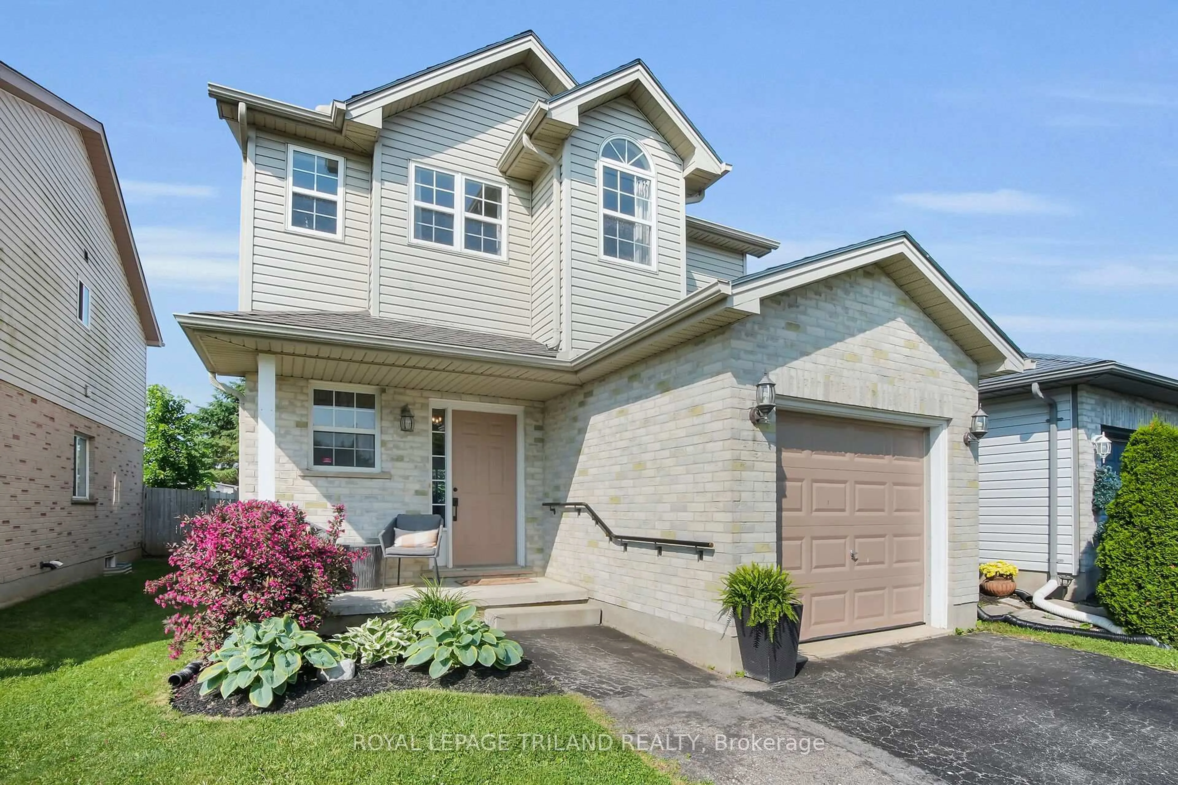Home with brick exterior material, street for 10029 Florence St, Southwold Ontario N5P 4L6