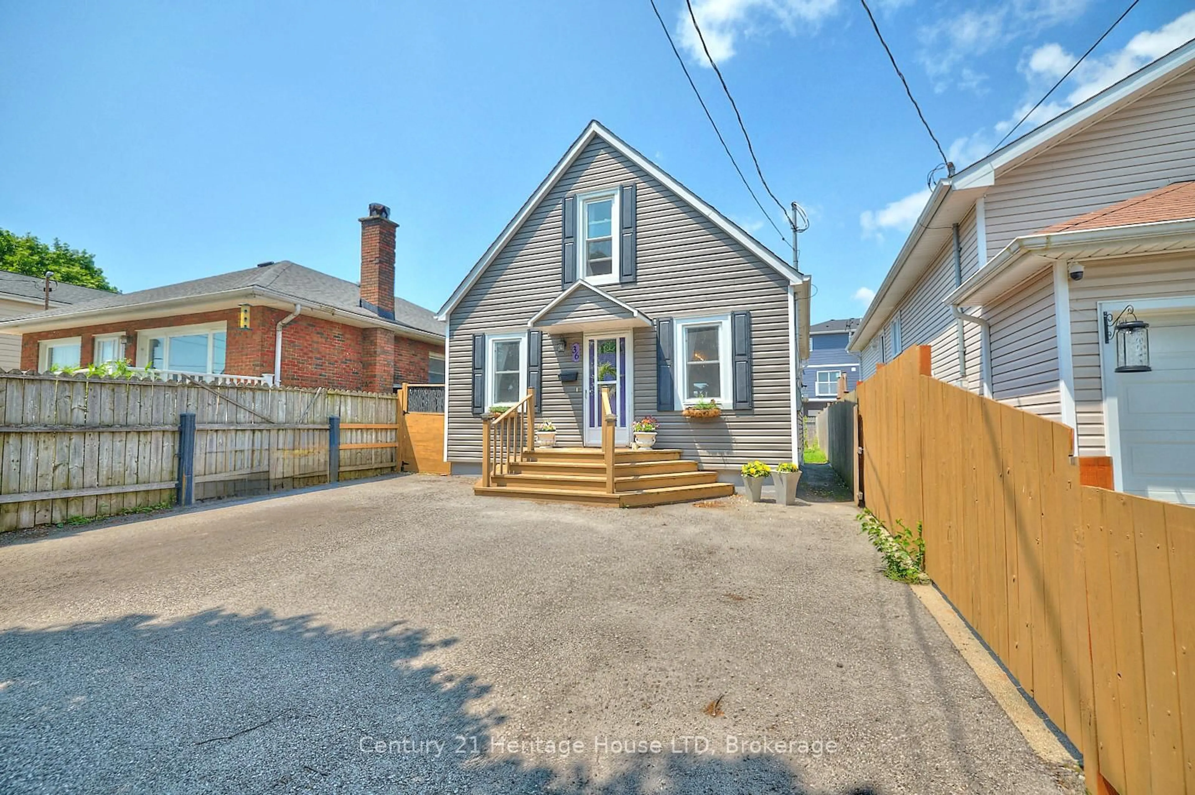 Unknown for 36 Afton Ave, Welland Ontario L3B 1V5