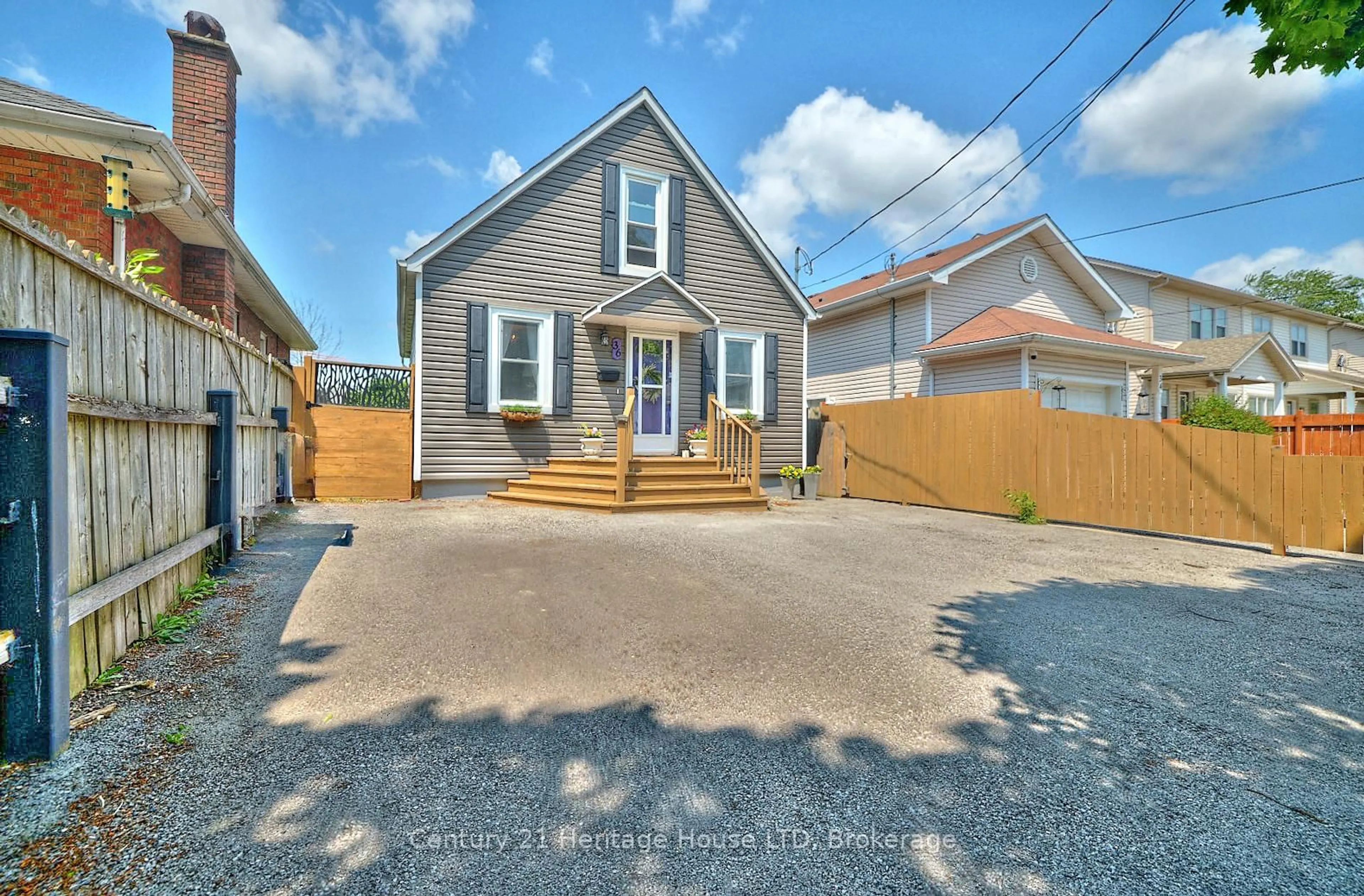 Unknown for 36 Afton Ave, Welland Ontario L3B 1V5