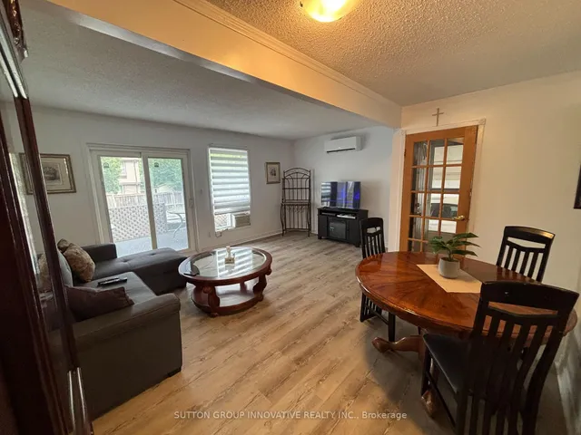 Additional image 37 of 657 Upper Wentworth St