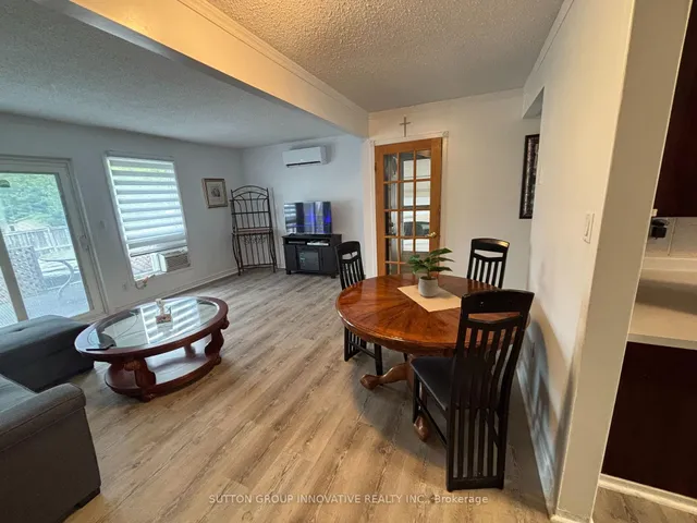 Additional image 35 of 657 Upper Wentworth St