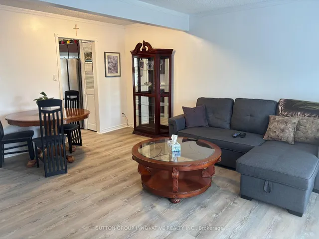 Additional image 32 of 657 Upper Wentworth St