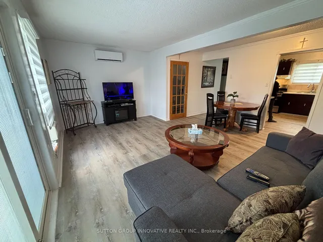 Additional image 31 of 657 Upper Wentworth St