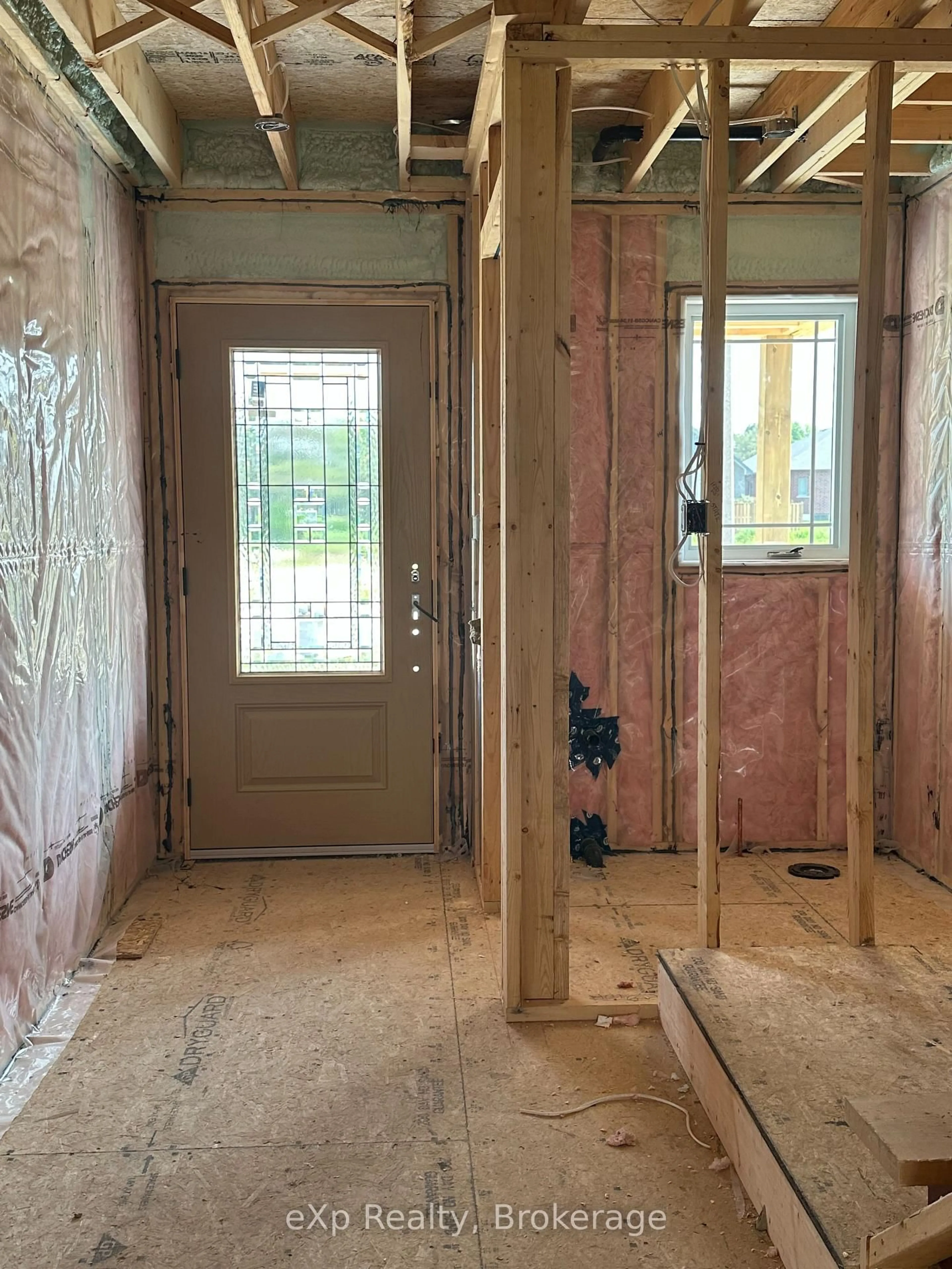 Indoor entryway for 544 Newfoundland St, Wellington North Ontario N0G 2L2