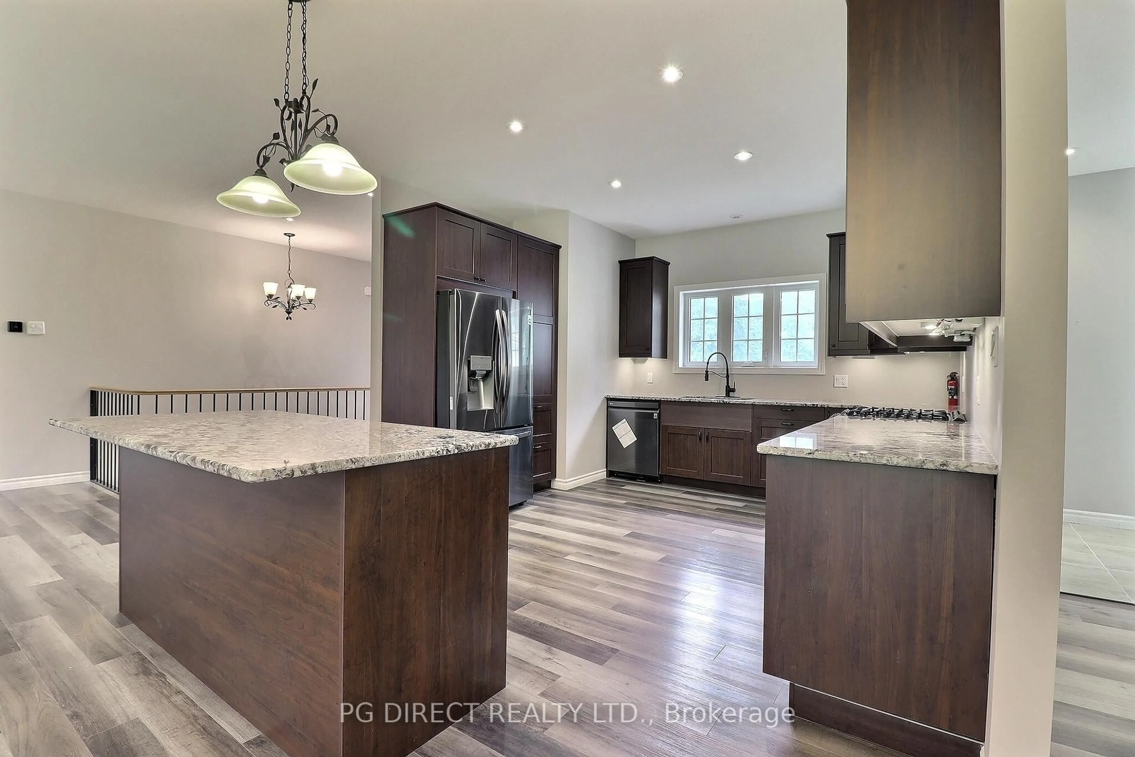 Open concept kitchen, unknown for 623 Devonshire Ave, Woodstock Ontario N4S 5P9