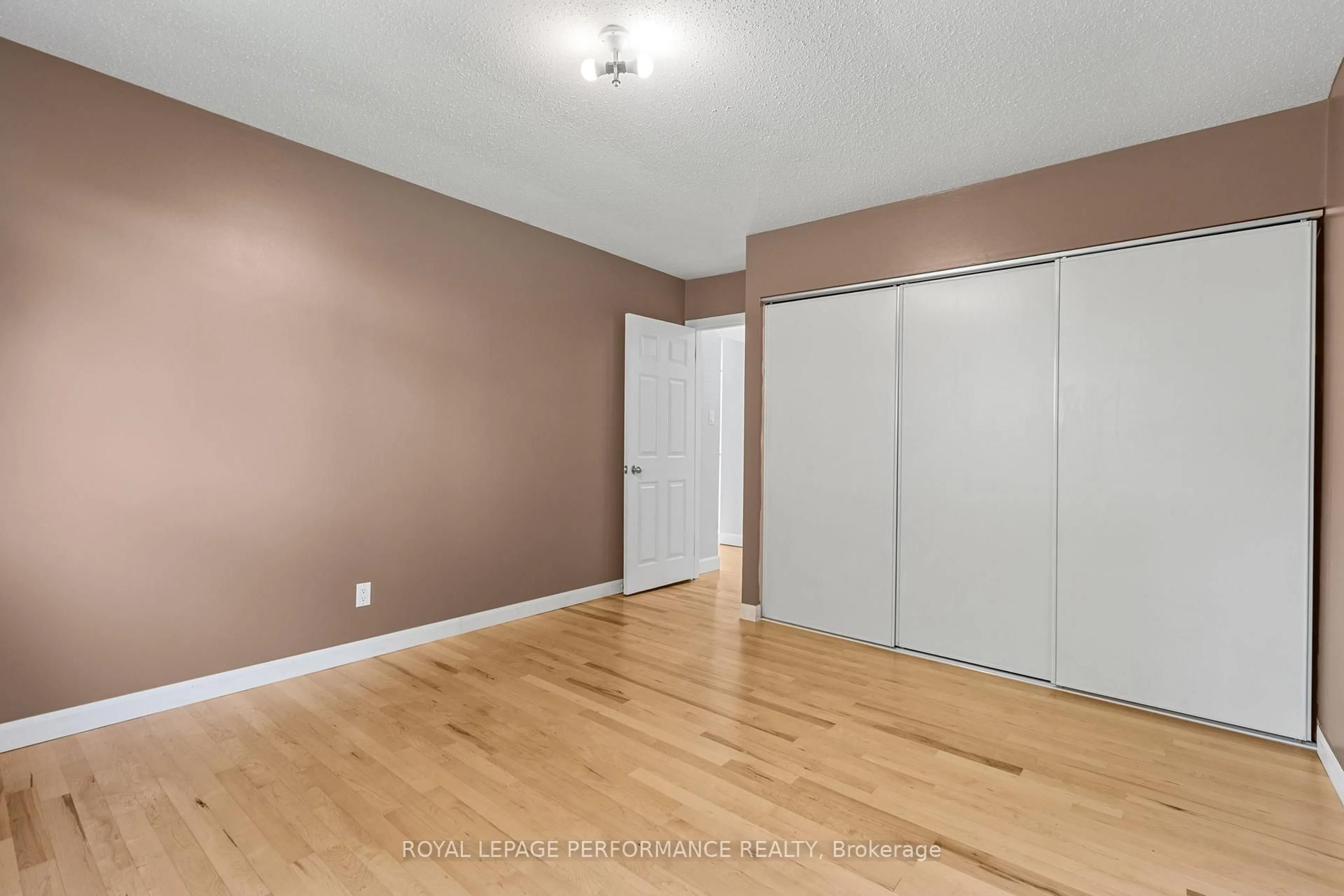 A pic of a room for 51 Jansen Rd, Ottawa Ontario K2H 5W6