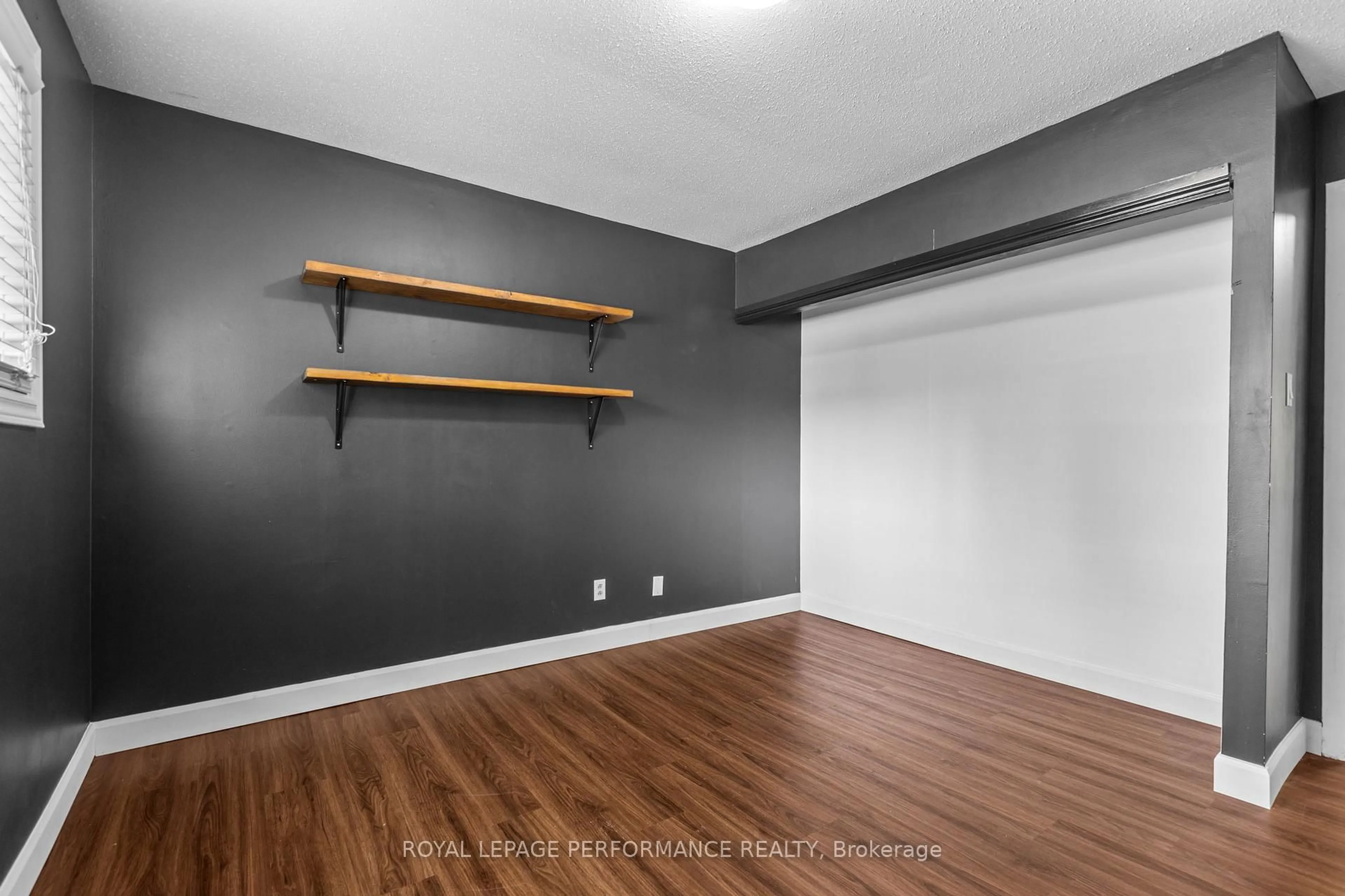 A pic of a room for 51 Jansen Rd, Ottawa Ontario K2H 5W6