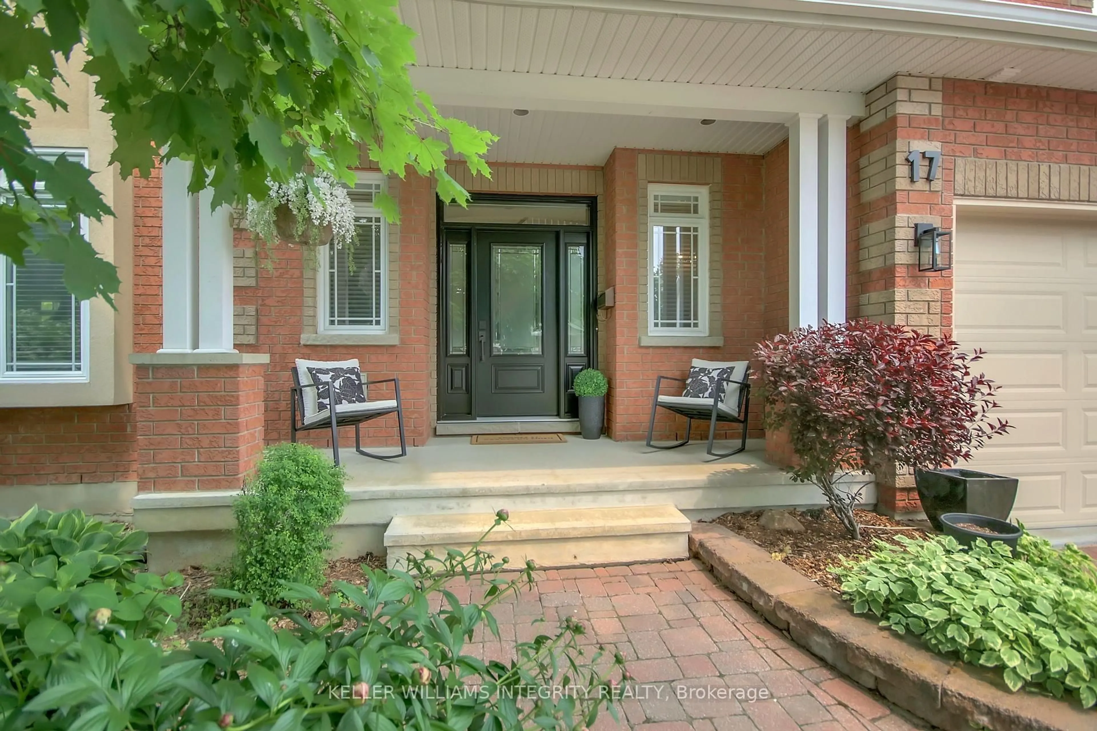 Unknown for 17 Feldspar Cres, Stittsville Ontario K2S 1Y3