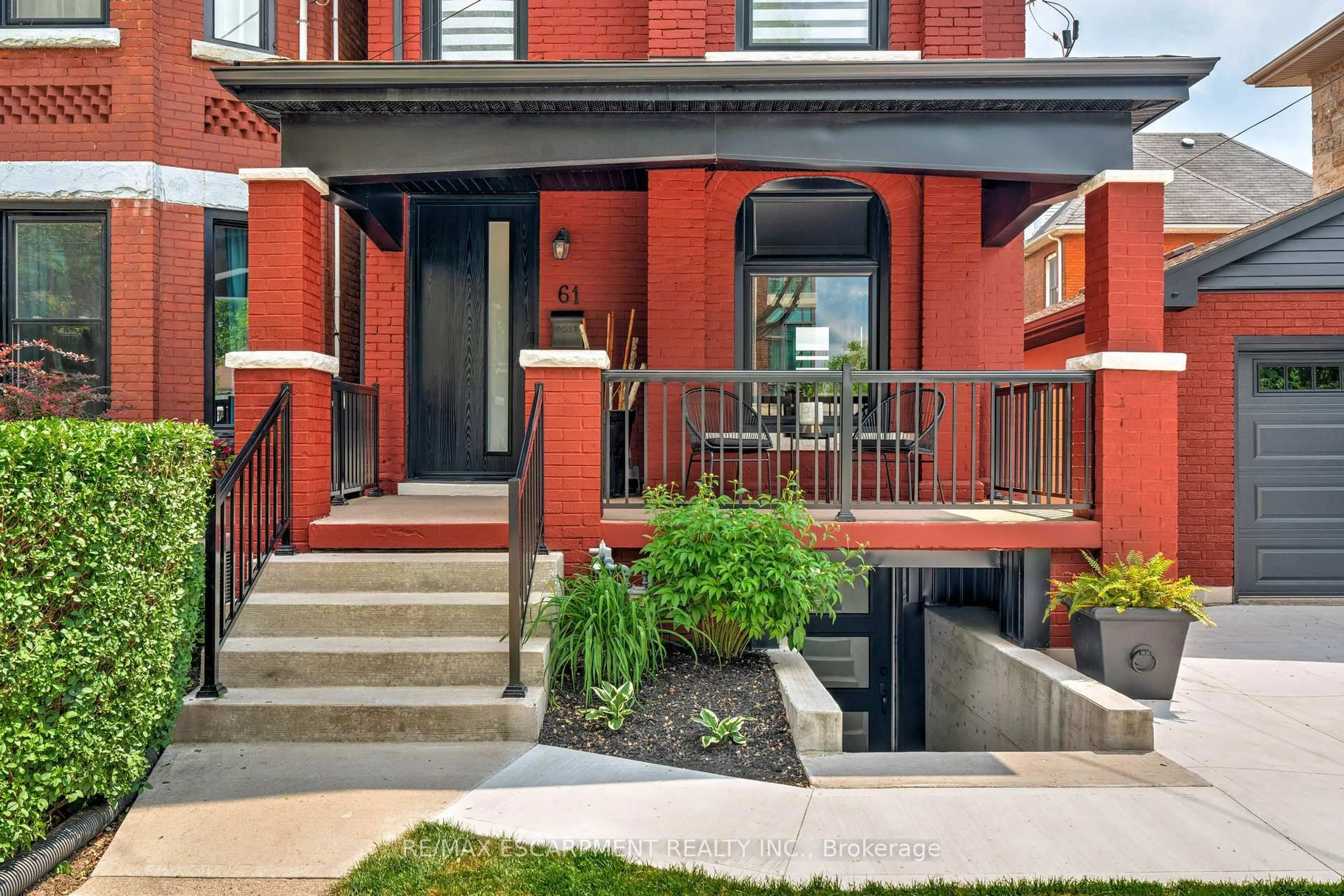 Unknown for 61 Murray St, Hamilton Ontario L8L 1B4