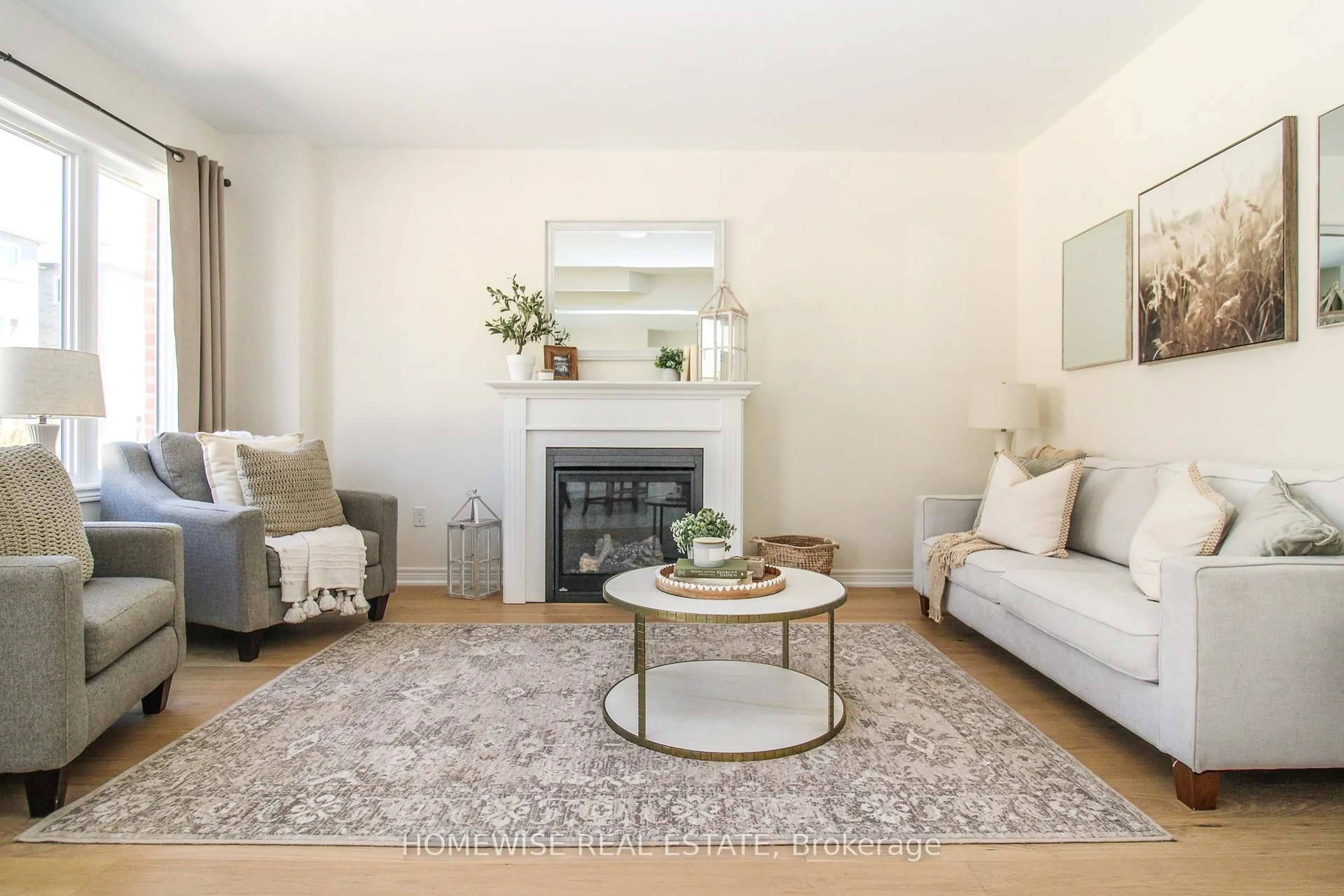 Living room with furniture, unknown for 502 Clayton Ave, Peterborough North Ontario K9K 0H5
