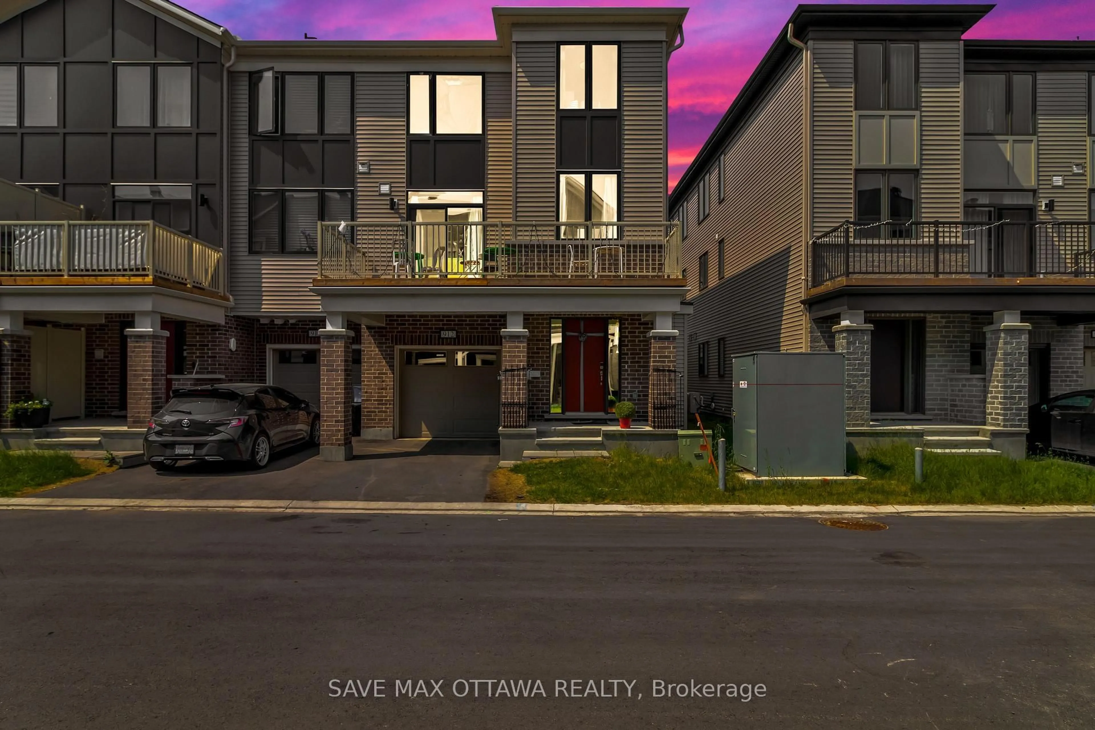 Unknown for 912 Nova Private, Ottawa Ontario K2J 7B2