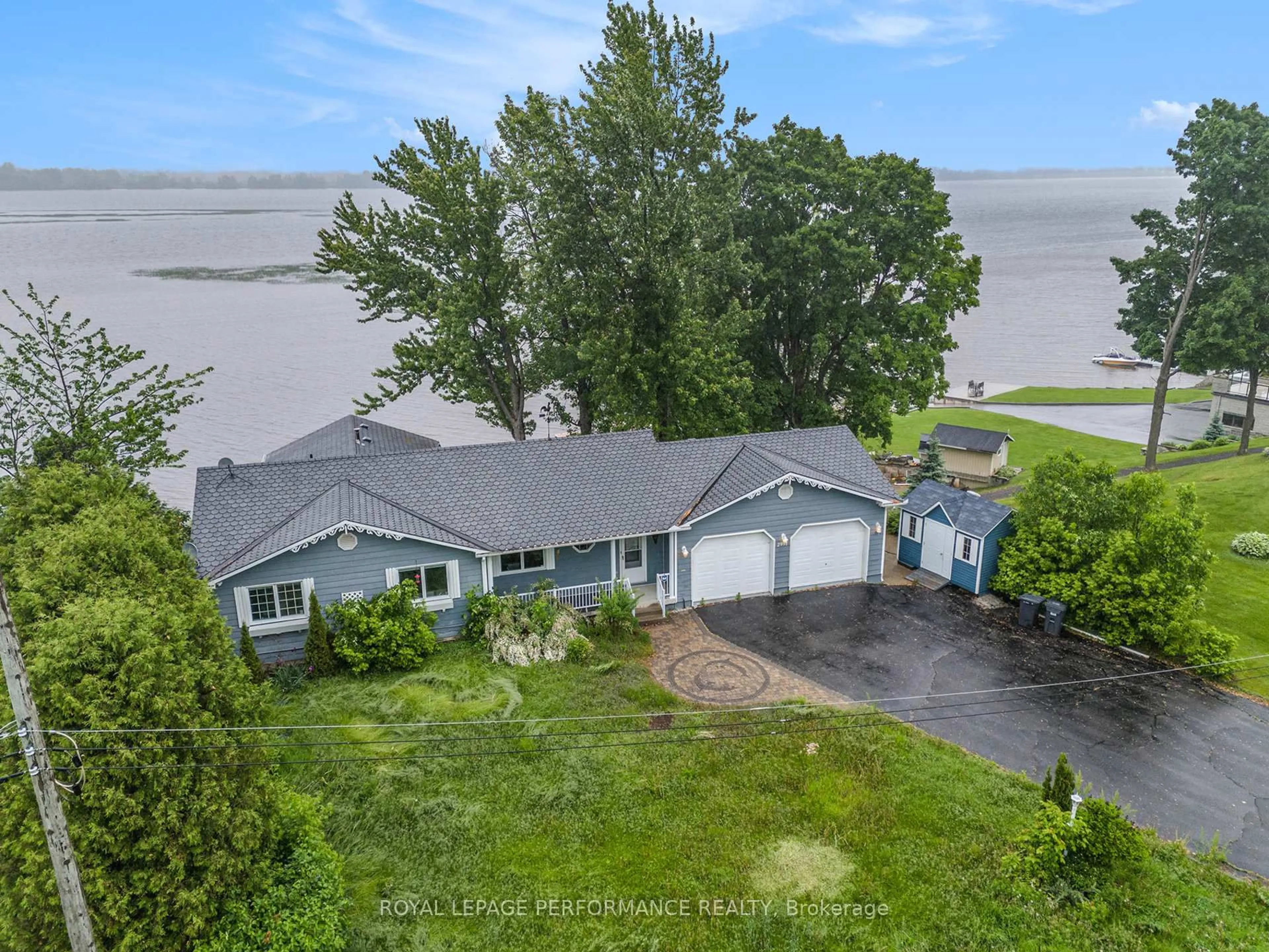 A pic from outside/outdoor area/front of a property/back of a property/a pic from drone, water/lake/river/ocean view for 2991 Old Highway 17 Highway, Clarence-Rockland Ontario K4K 1W1