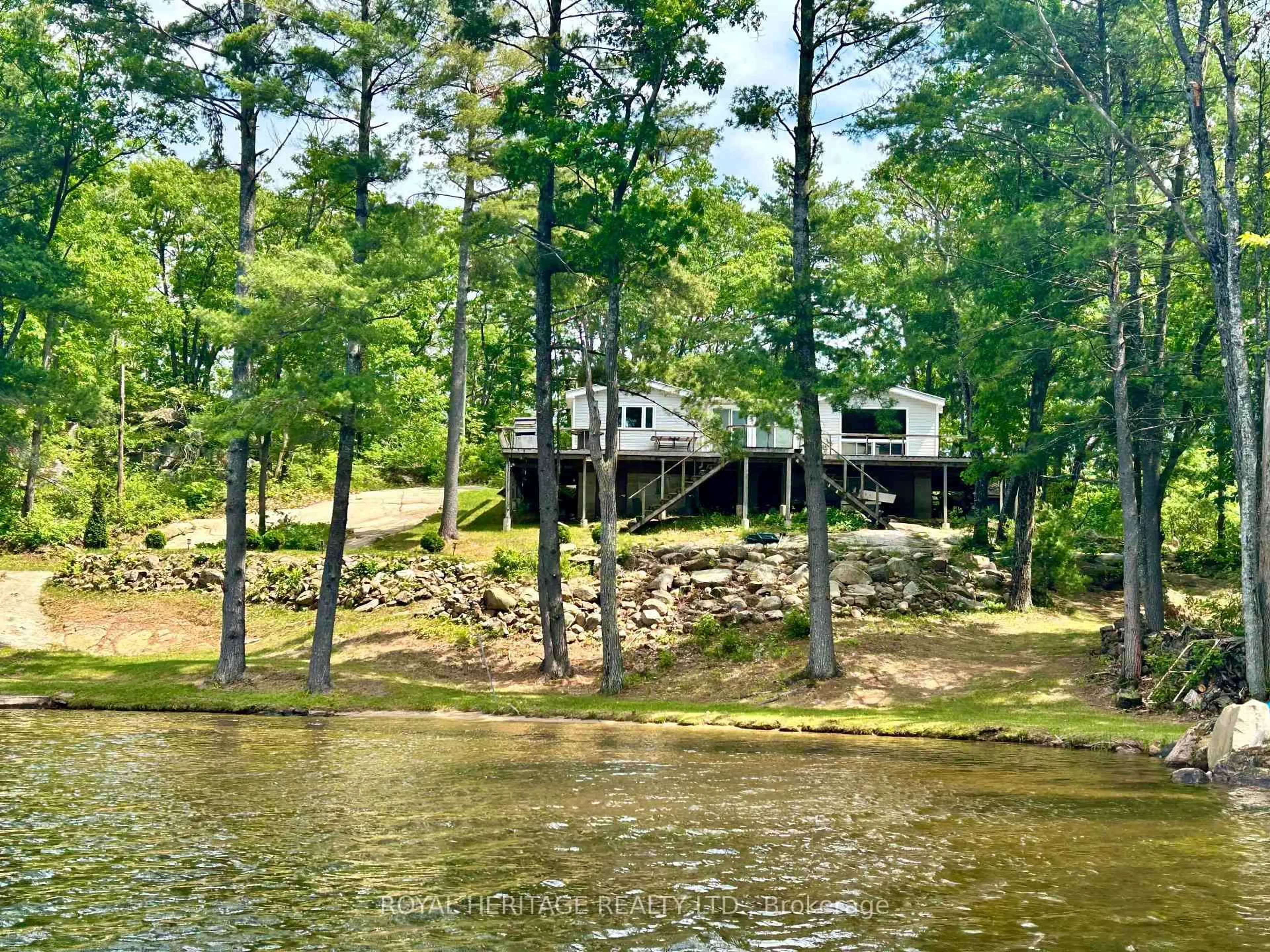 A pic from outside/outdoor area/front of a property/back of a property/a pic from drone, water/lake/river/ocean view for 385 Island 38, Havelock-Belmont-Methuen Ontario K0L 2H0