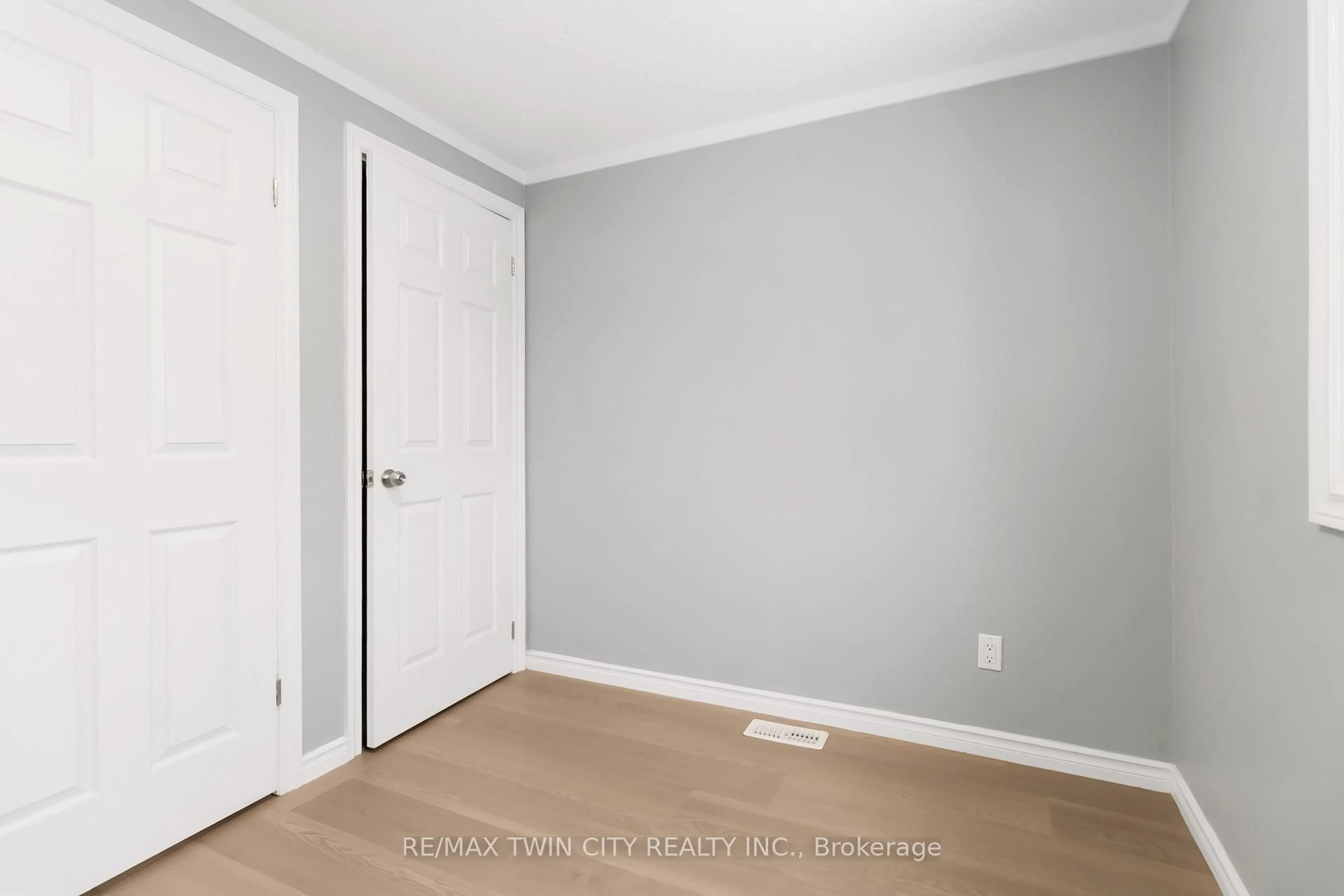A pic of a room for 24 Richardson Dr #21, Haldimand Ontario N0A 1N4
