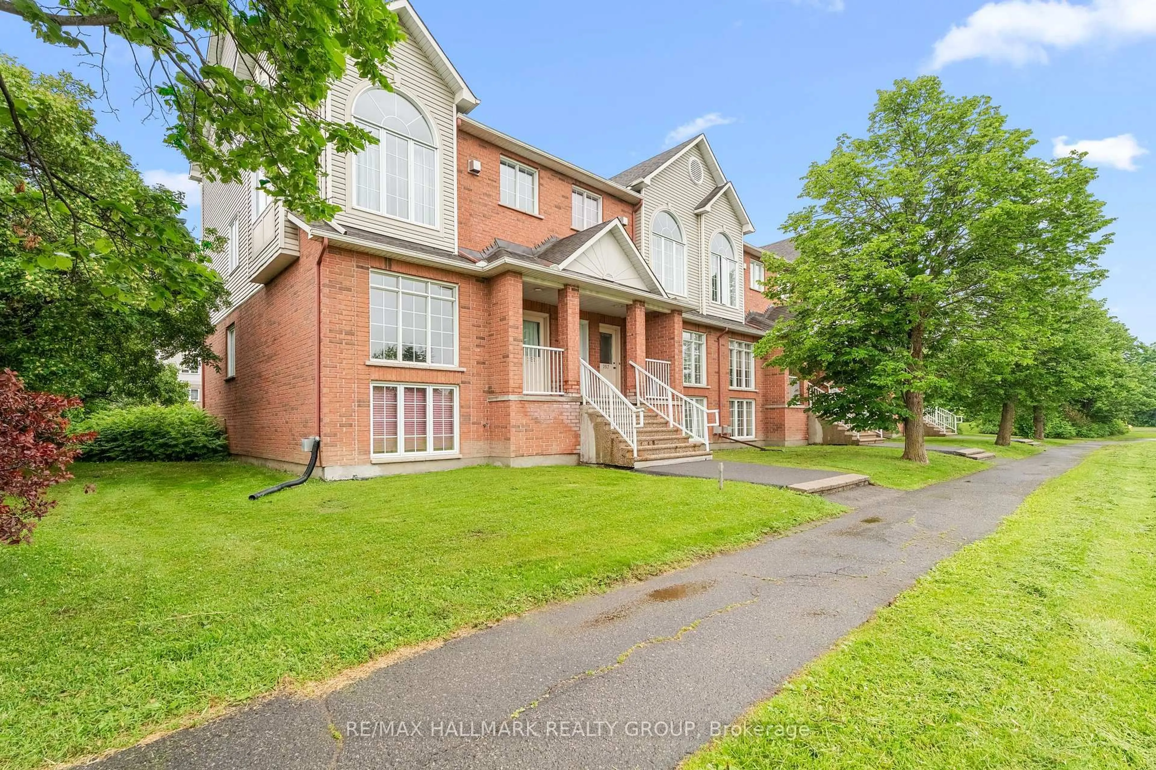 A pic from outside/outdoor area/front of a property/back of a property/a pic from drone, street for 251 Forestglade Cres, Ottawa Ontario K1G 6N7