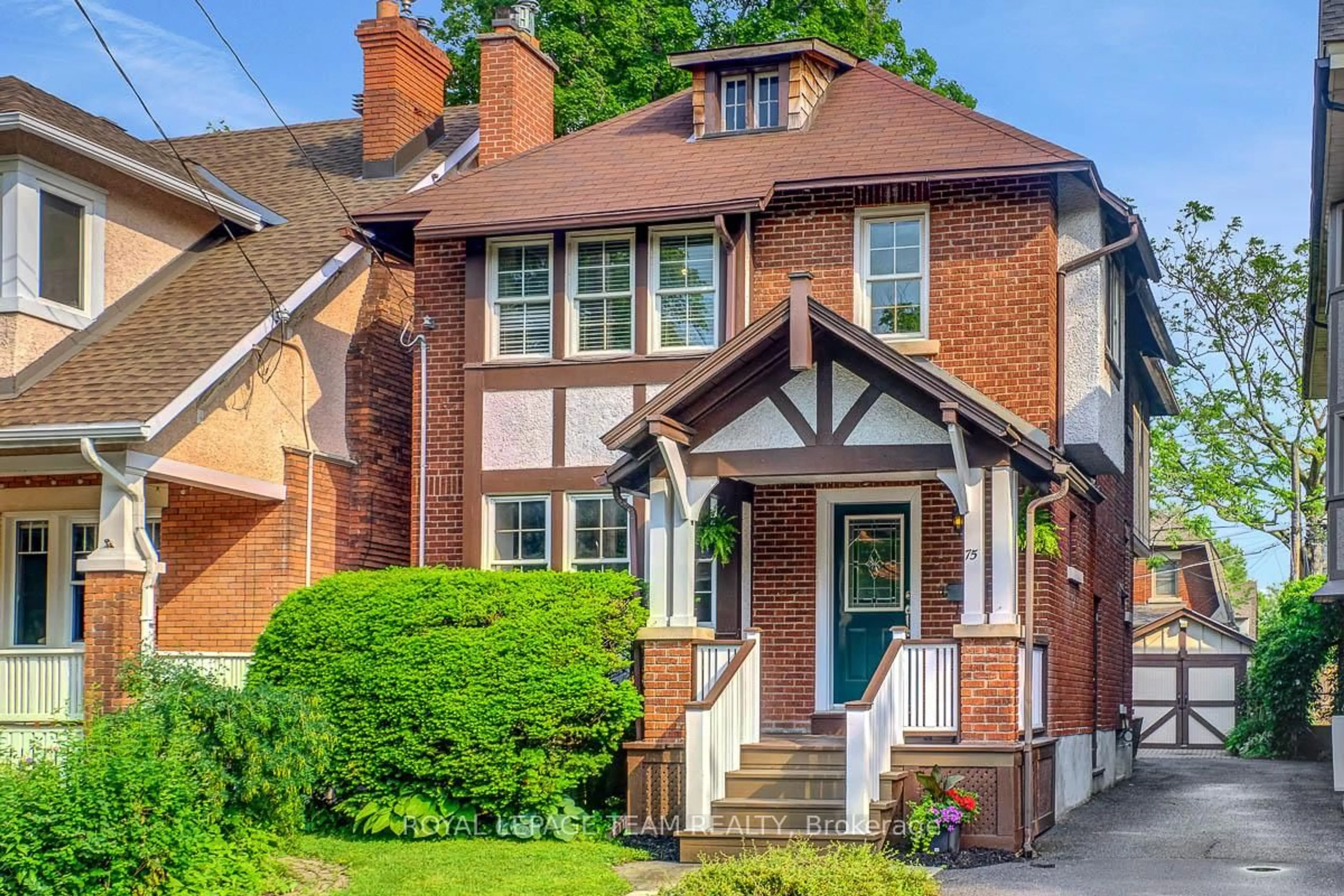 Home with brick exterior material, street for 75 Renfrew Ave, Ottawa Ontario K1S 1Z4