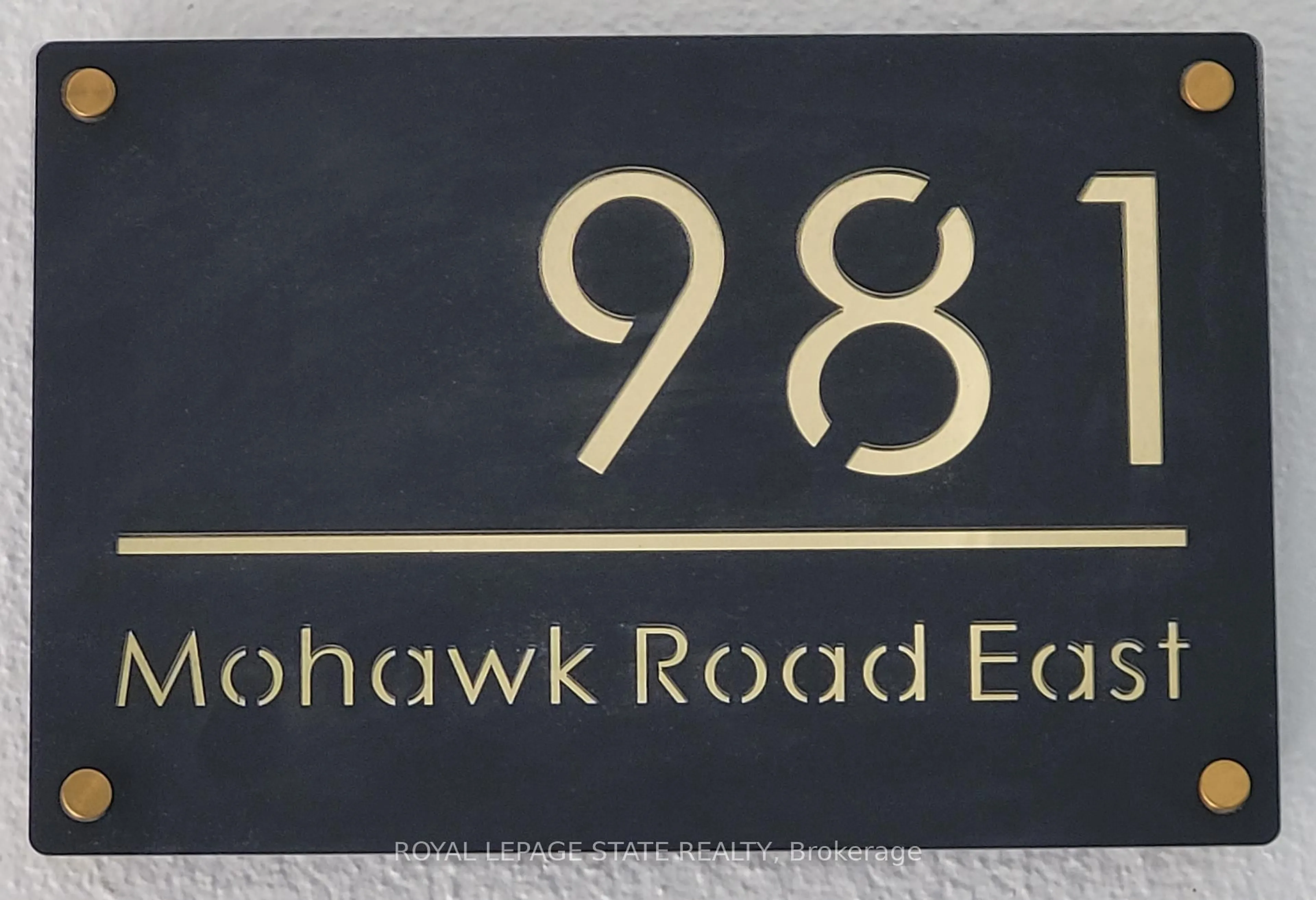 Unknown for 981 Mohawk Rd, Hamilton Ontario L8T 2R9