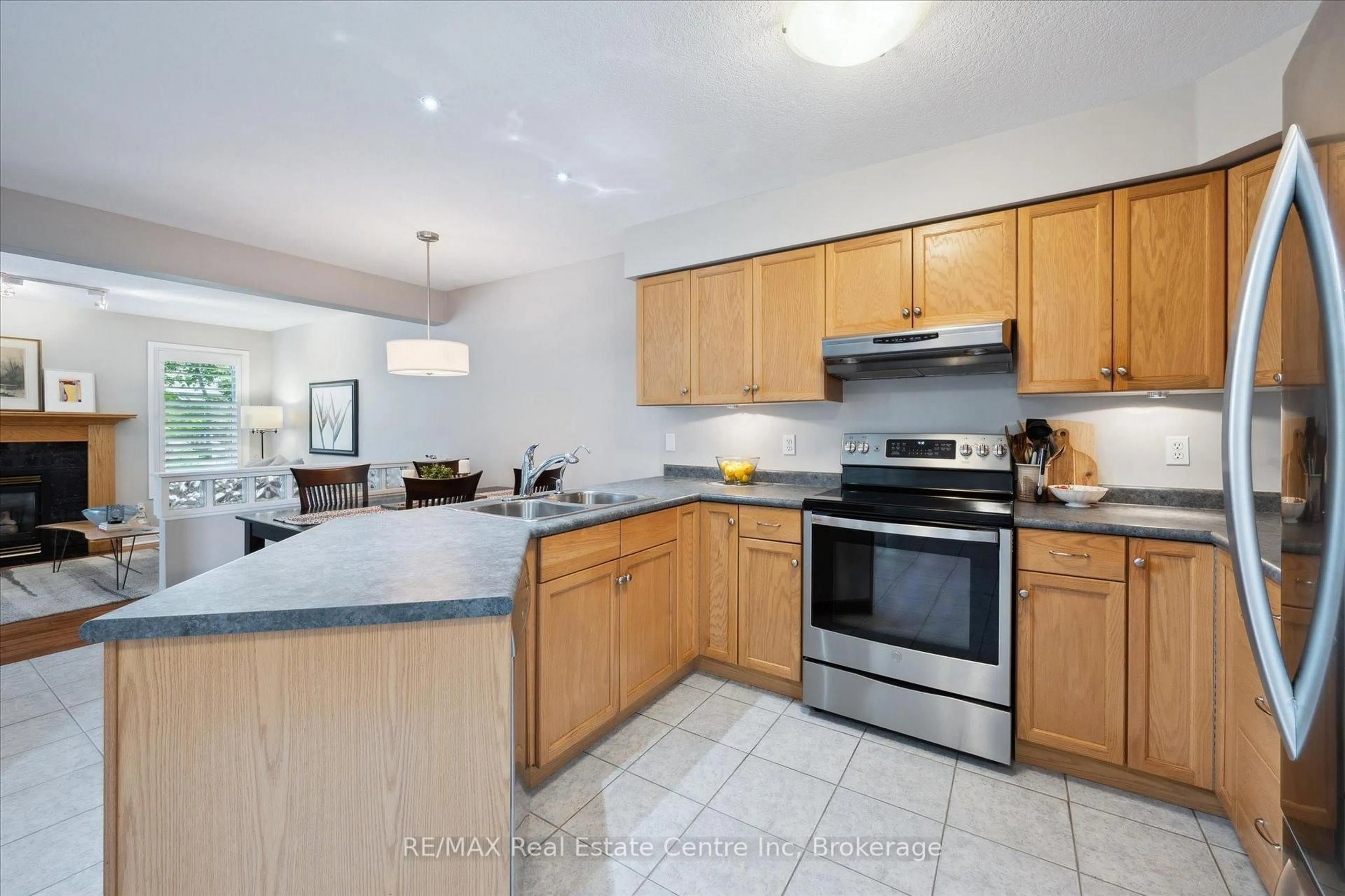 Open concept kitchen, unknown for 52 CAMM Cres, Guelph Ontario N1L 1K2