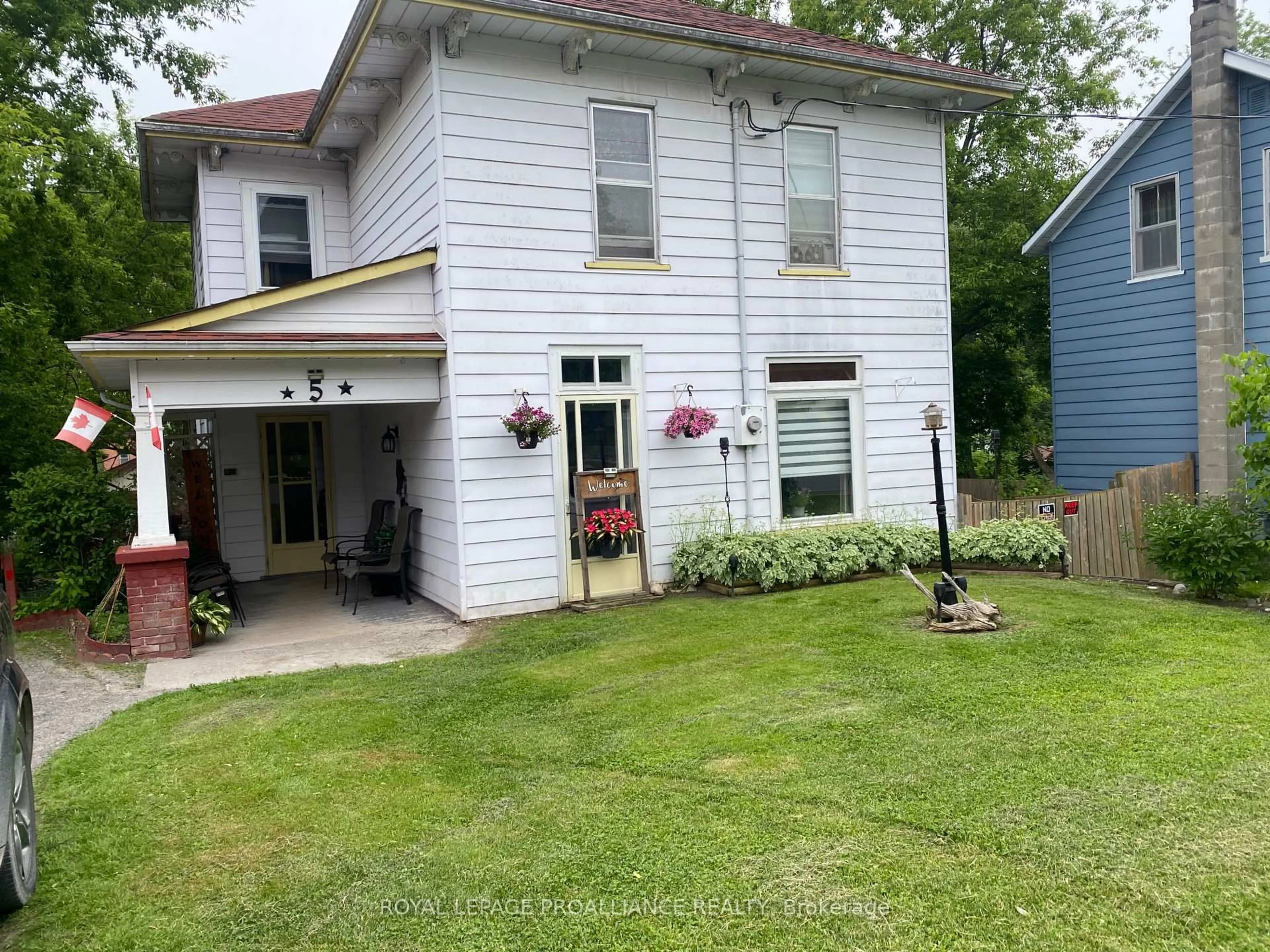 A pic from outside/outdoor area/front of a property/back of a property/a pic from drone, building for 5 Mathison St, Havelock-Belmont-Methuen Ontario K0L 1Z0