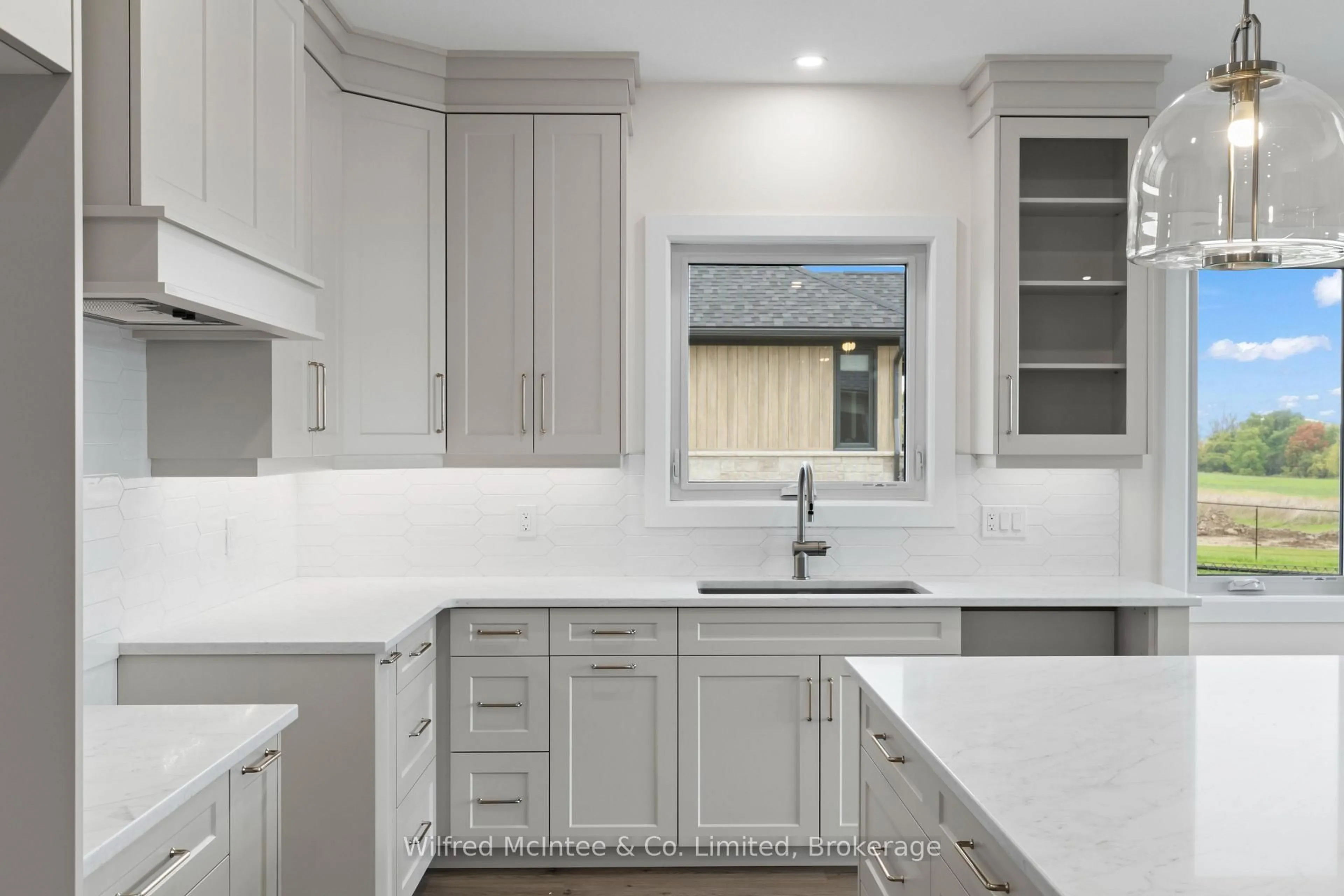 Contemporary kitchen, ceramic/tile floor for 44 McTavish Cres, Huron-Kinloss Ontario N0G 2R0