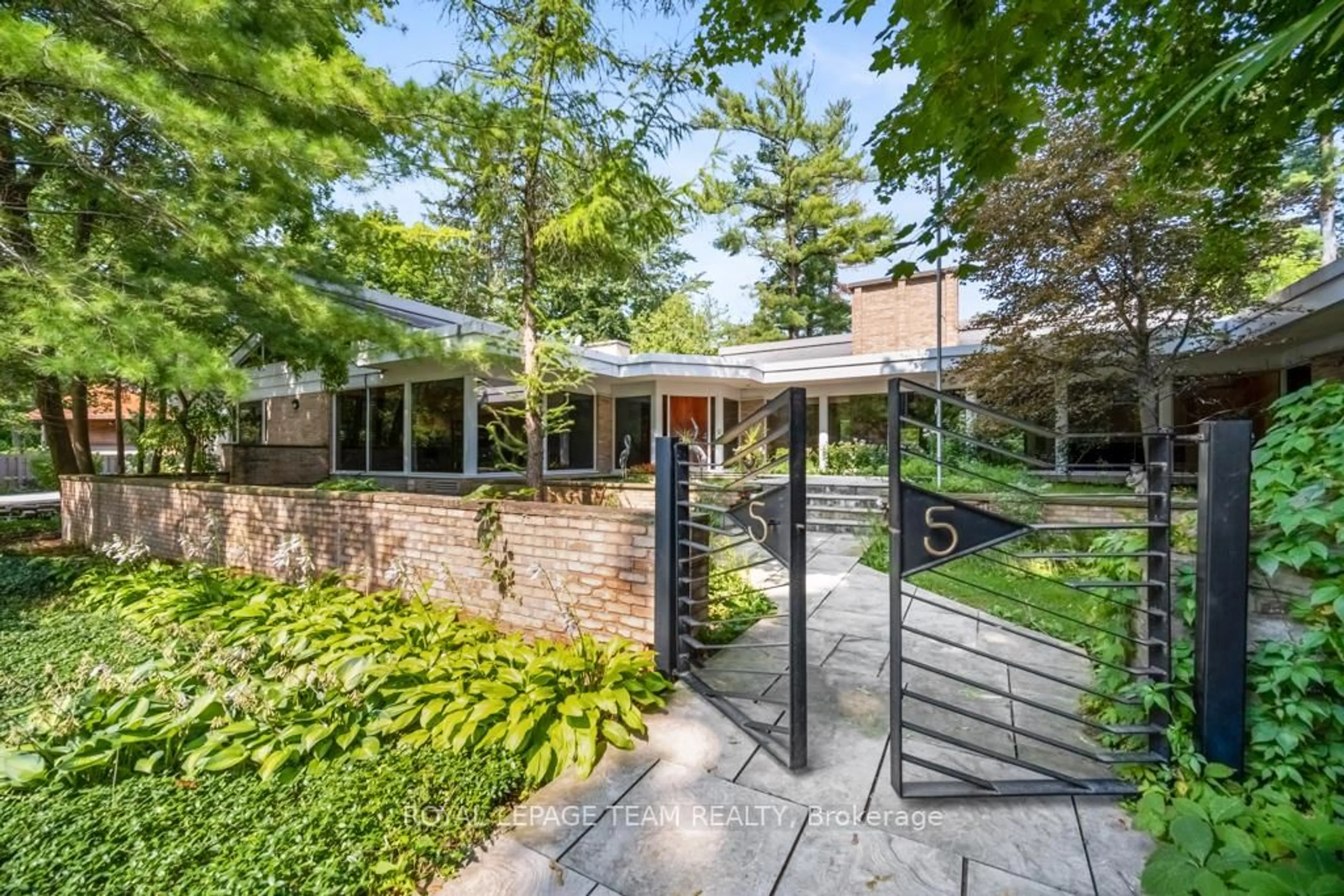 Unknown for 55 WILLINGDON Rd, Ottawa Ontario K1M 2J6