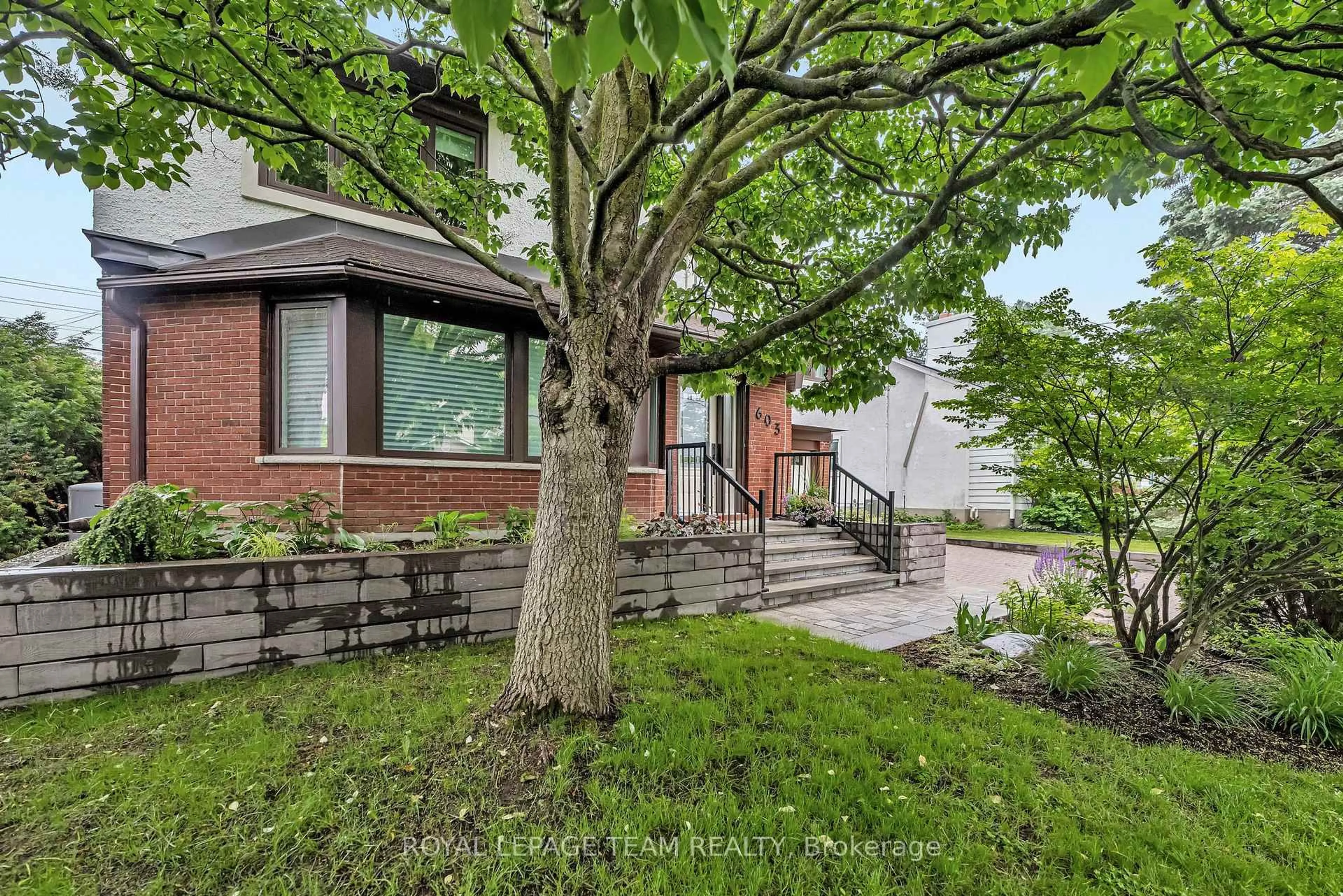 Home with brick exterior material, street for 603 Edison Ave, Ottawa Ontario K2A 1V6