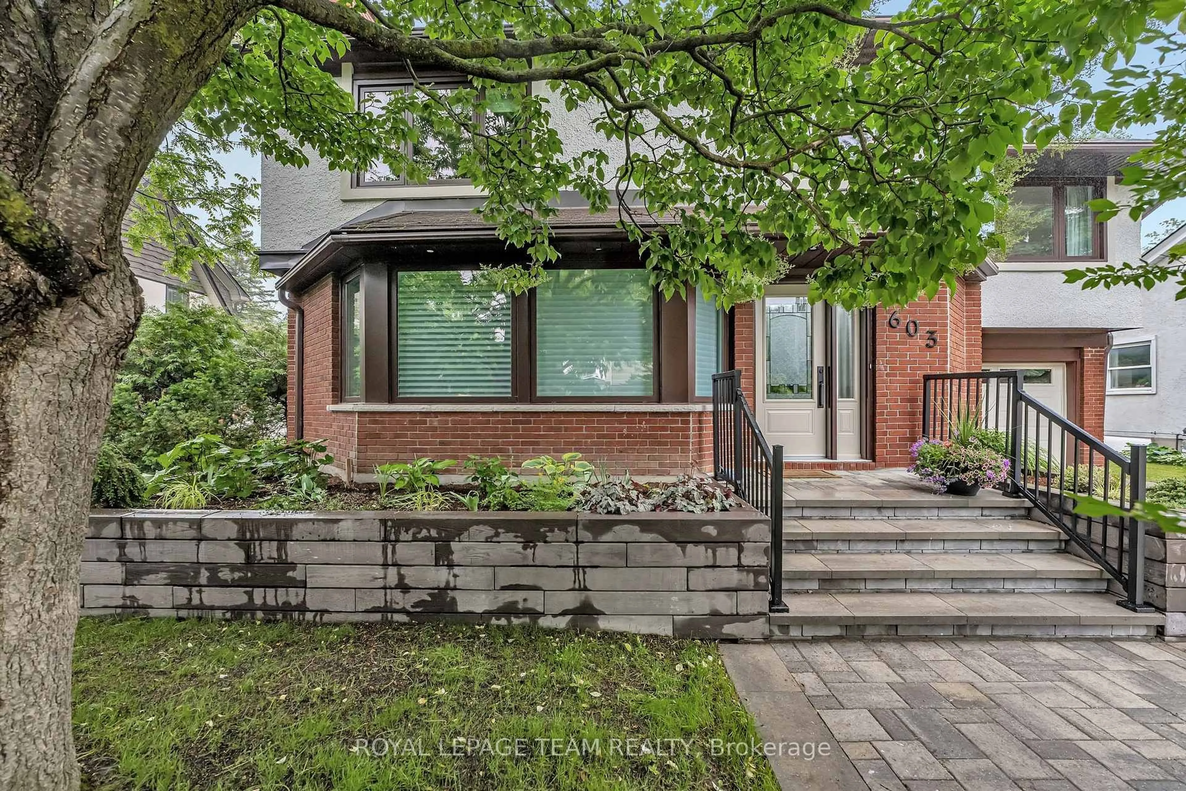 Home with brick exterior material, street for 603 Edison Ave, Ottawa Ontario K2A 1V6