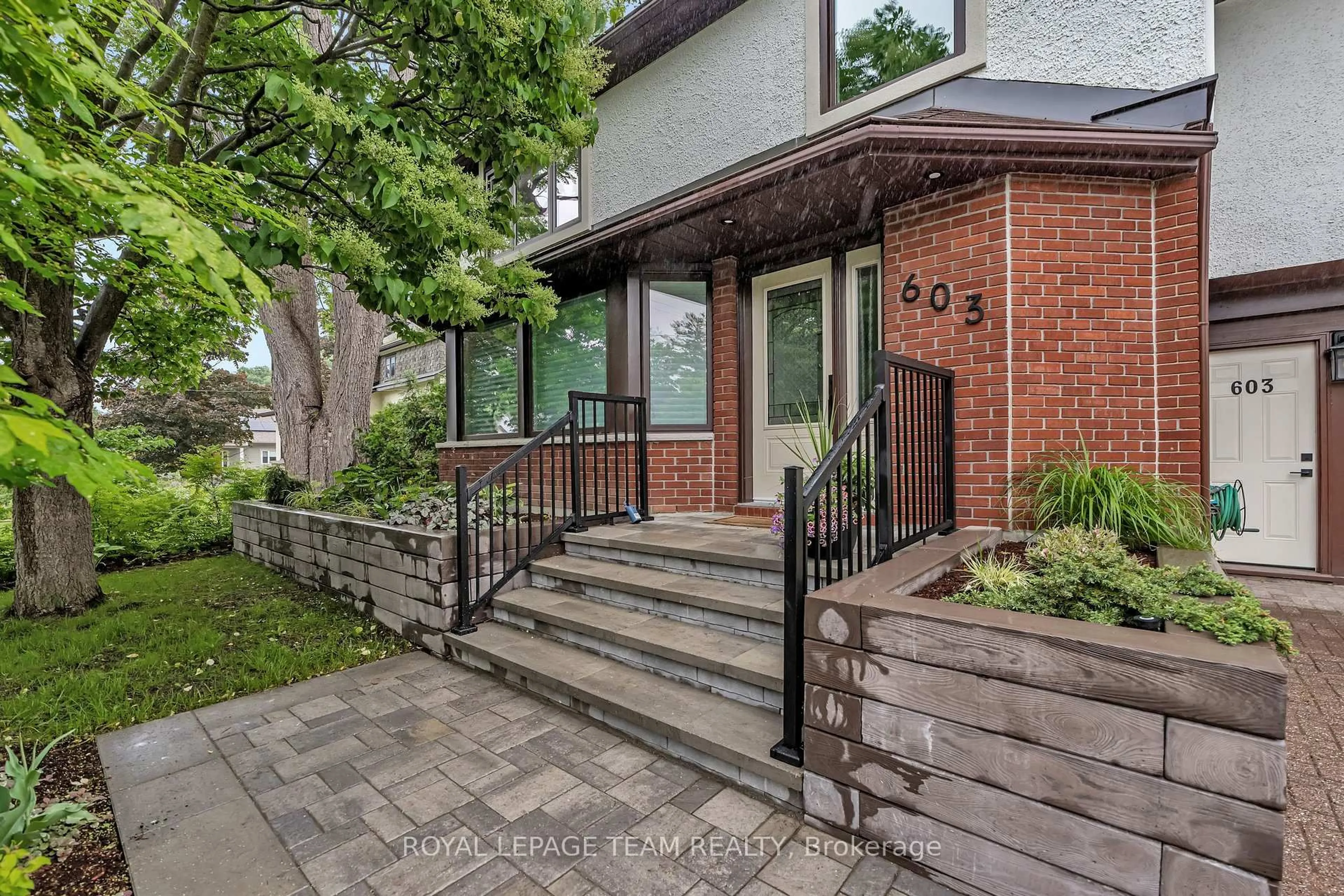 Home with brick exterior material, street for 603 Edison Ave, Ottawa Ontario K2A 1V6