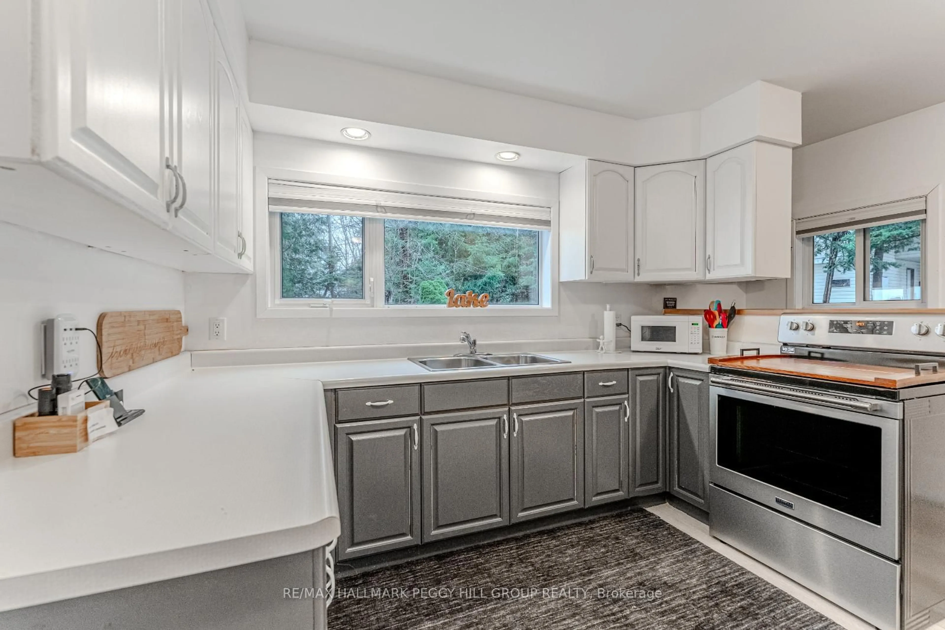 Open concept kitchen, unknown for 315 Cedar Ave, Meaford Ontario N4L 1W5