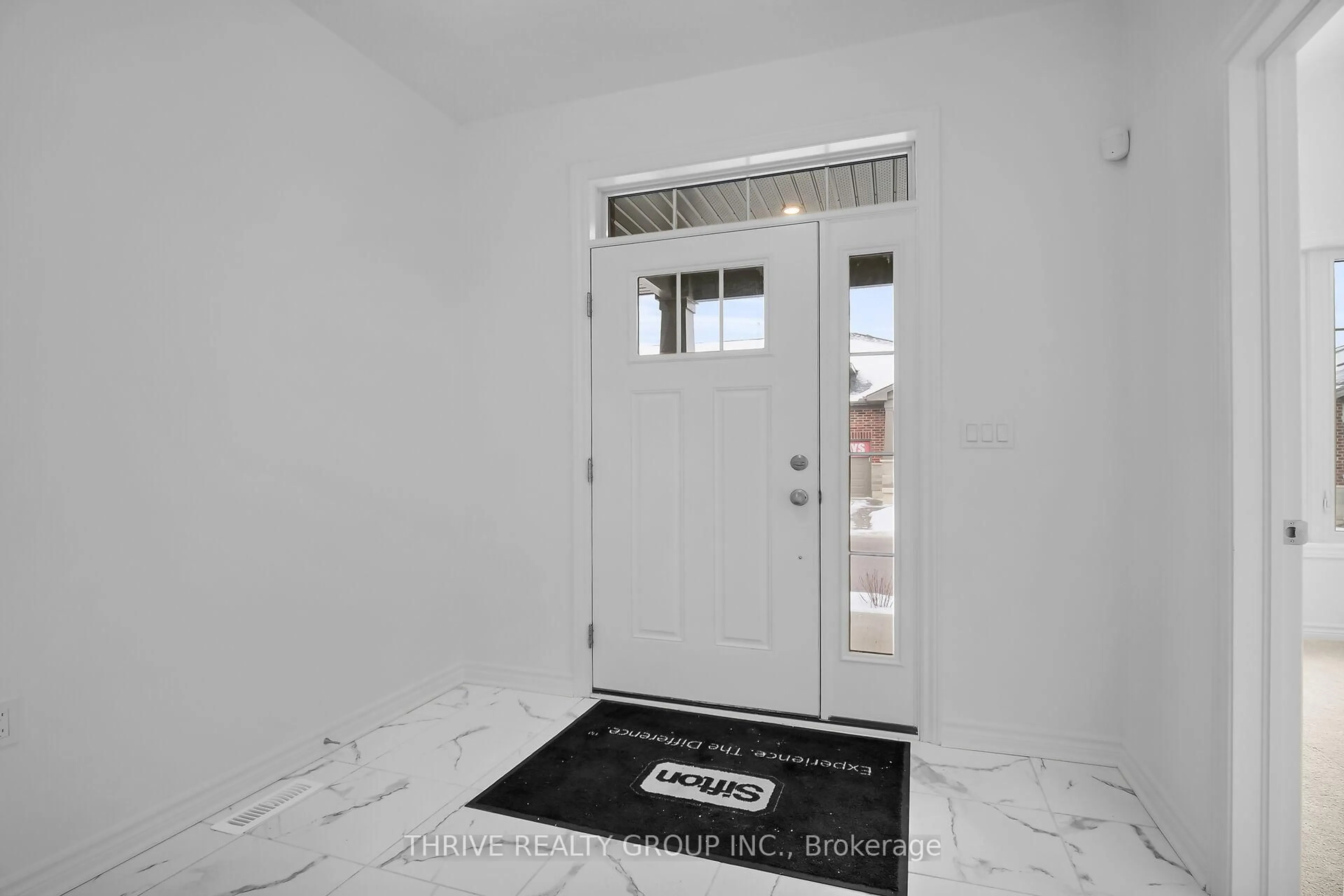 Indoor entryway for 1080 Upperpoint Ave #29, London South Ontario N6K 0K2