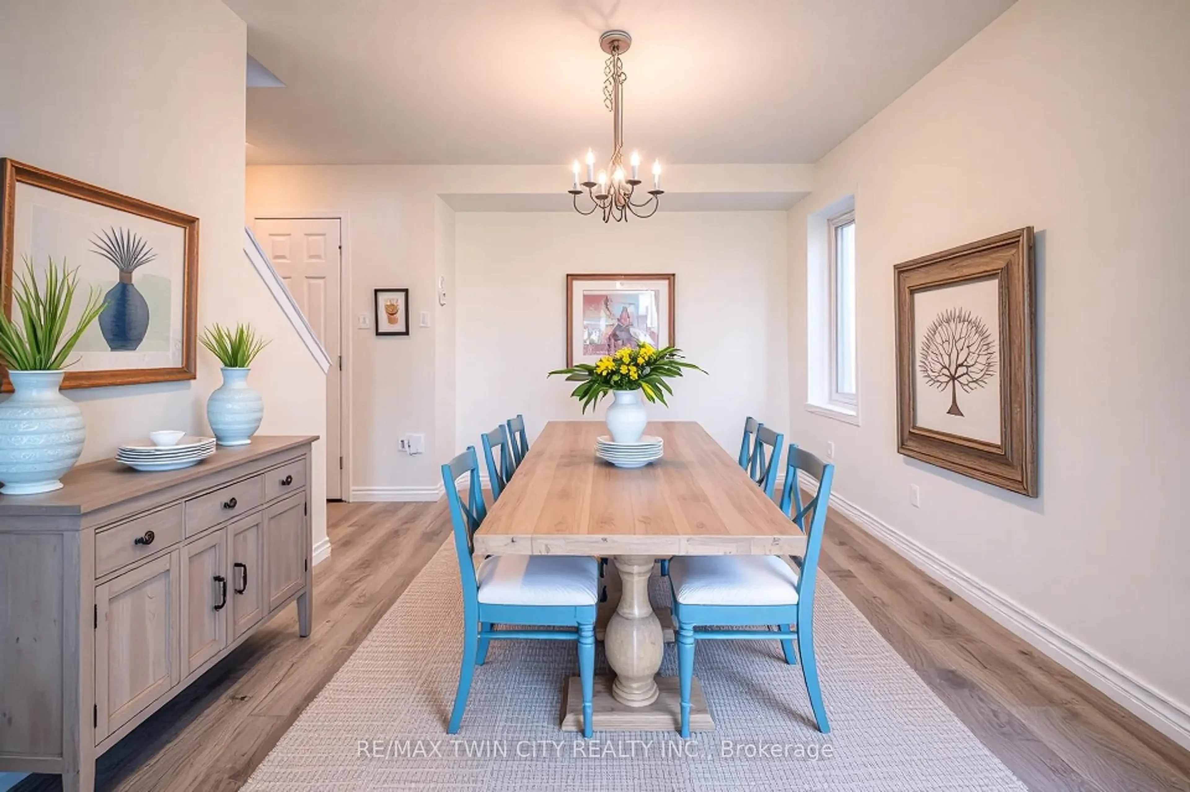 Dining room, wood/laminate floor for 13 Outlook Terr, Kitchener Ontario N2R 0K6