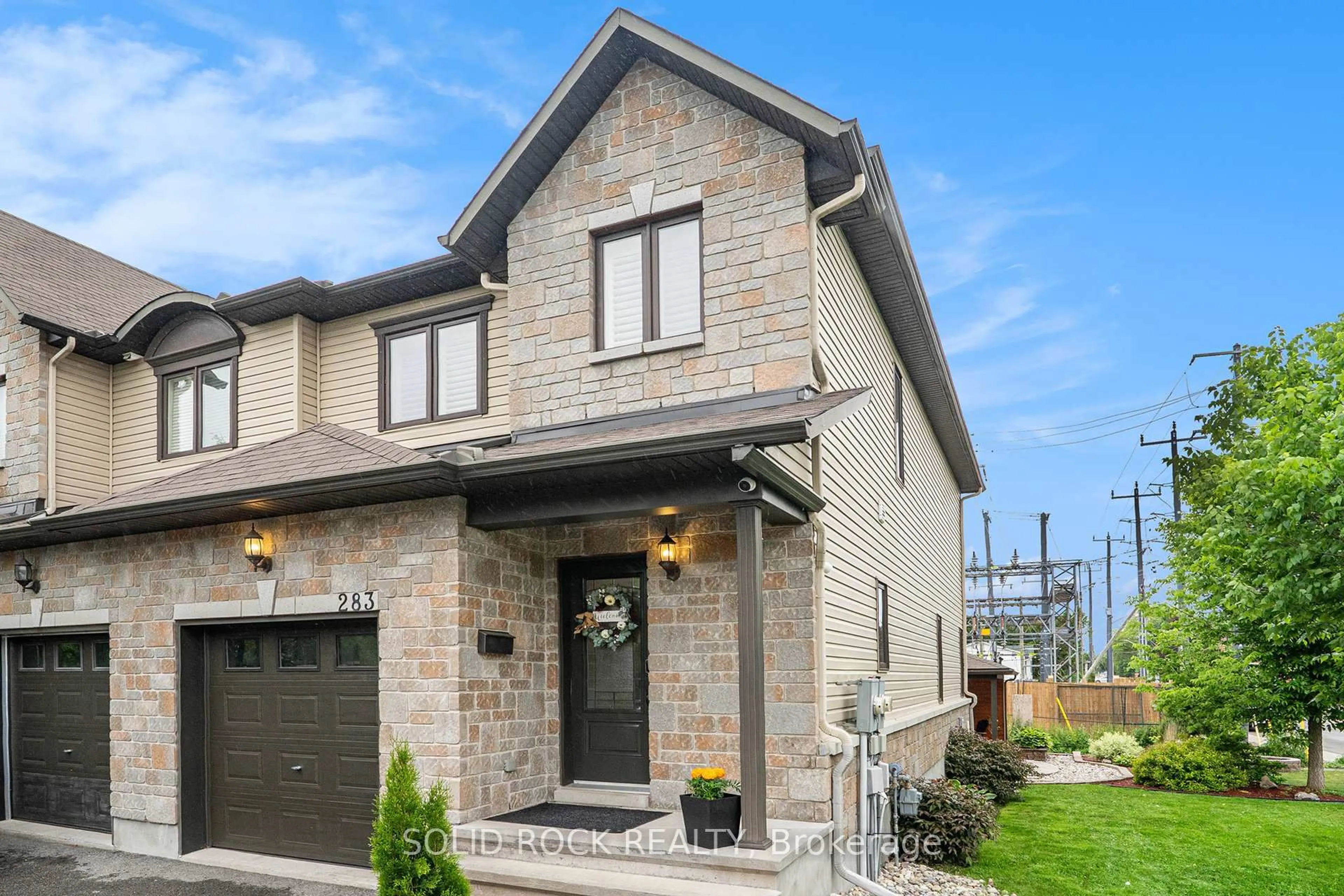 Home with brick exterior material, street for 283 King St, Carleton Place Ontario K7C 0C8
