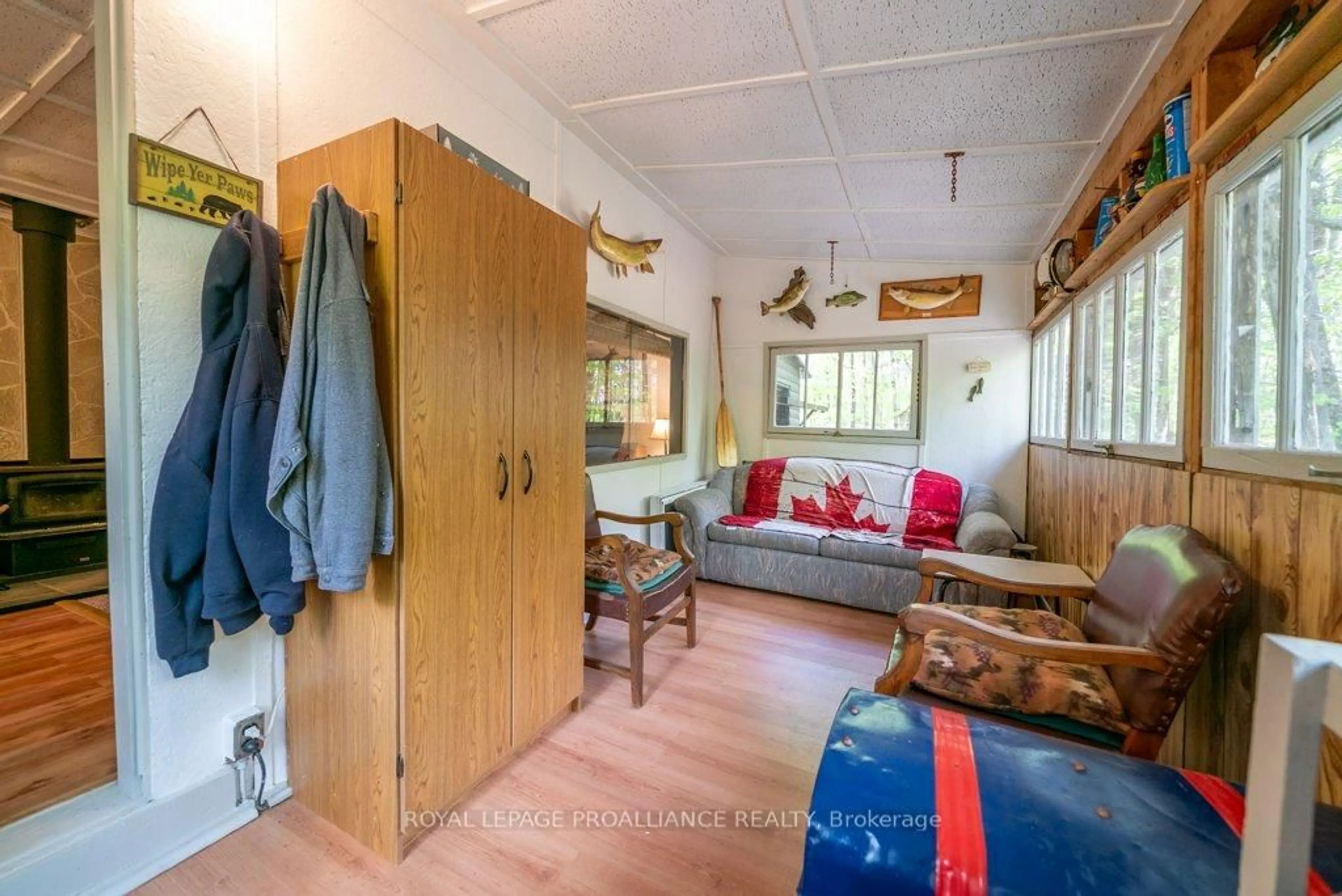 A pic of a room for 633 Jacques Bay Rd, Cloyne Ontario K0H 1K0