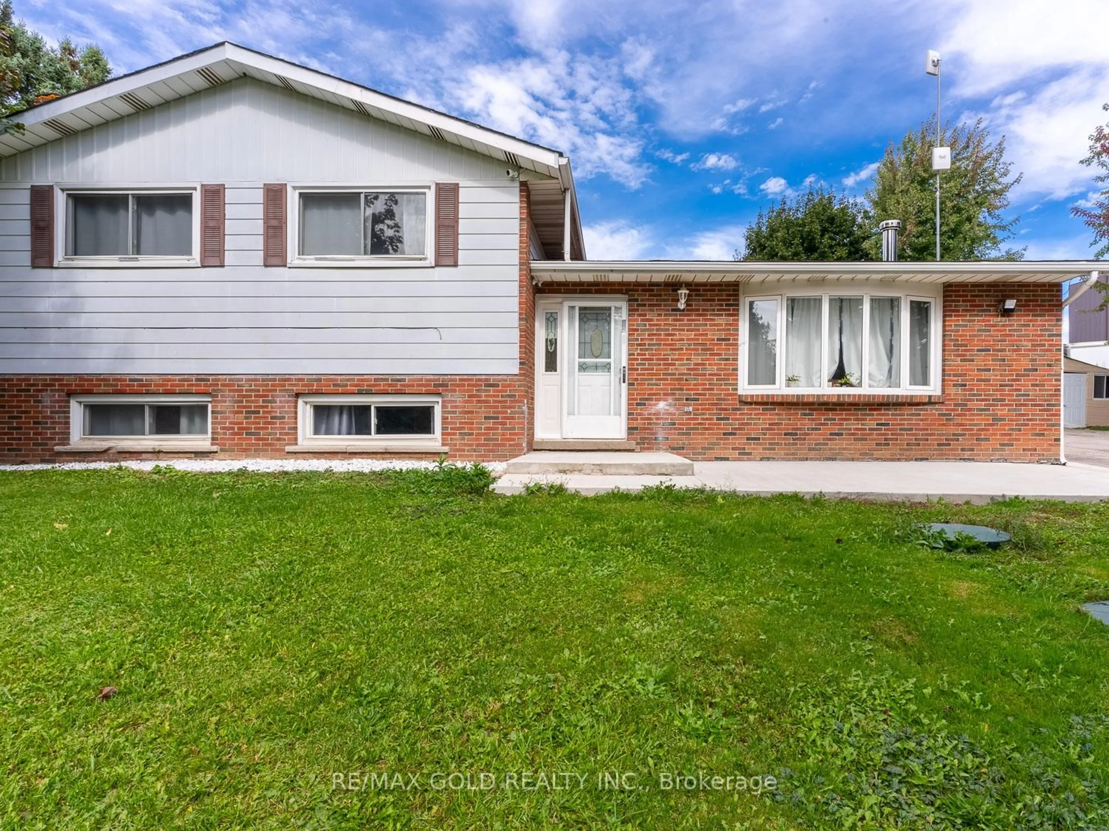 Unknown for 286063 County Road 10 Sdrd, Mono Ontario L9W 6P5