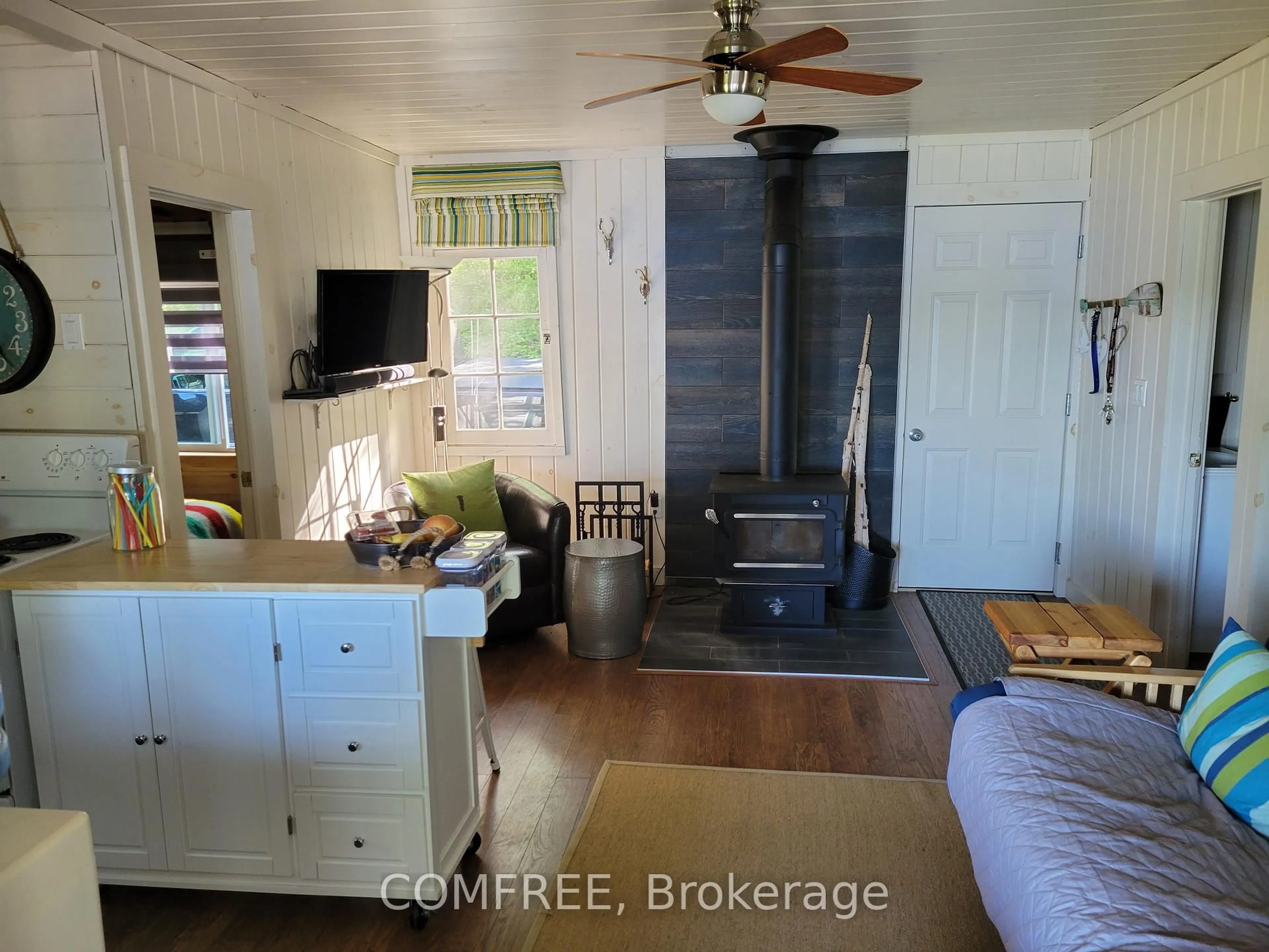 A pic of a room for 776 Deer Lake Rd, West Nipissing Ontario P0H 2N0
