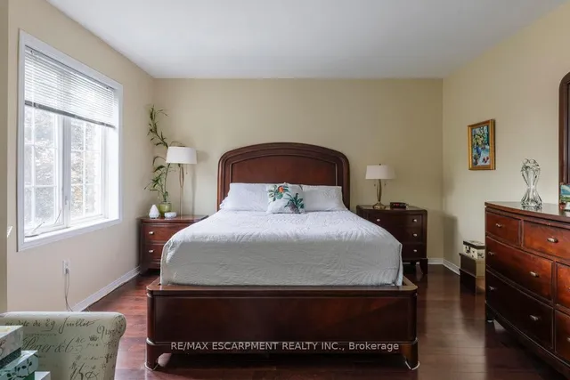 Additional property image - 31 Moss Blvd Unit 1