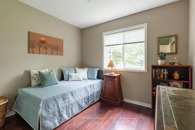 Additional property image - 31 Moss Blvd Unit 1