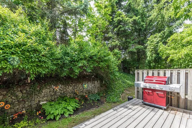 Additional property image - 31 Moss Blvd Unit 1
