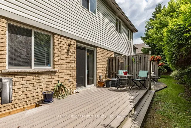Additional property image - 31 Moss Blvd Unit 1