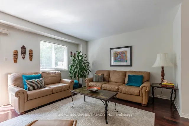 Additional property image - 31 Moss Blvd Unit 1