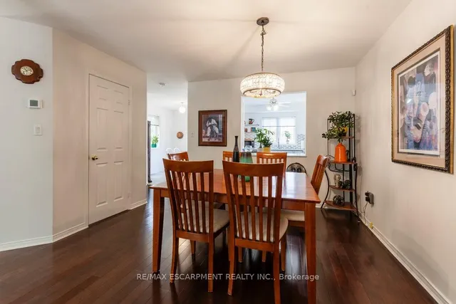 Additional property image - 31 Moss Blvd Unit 1